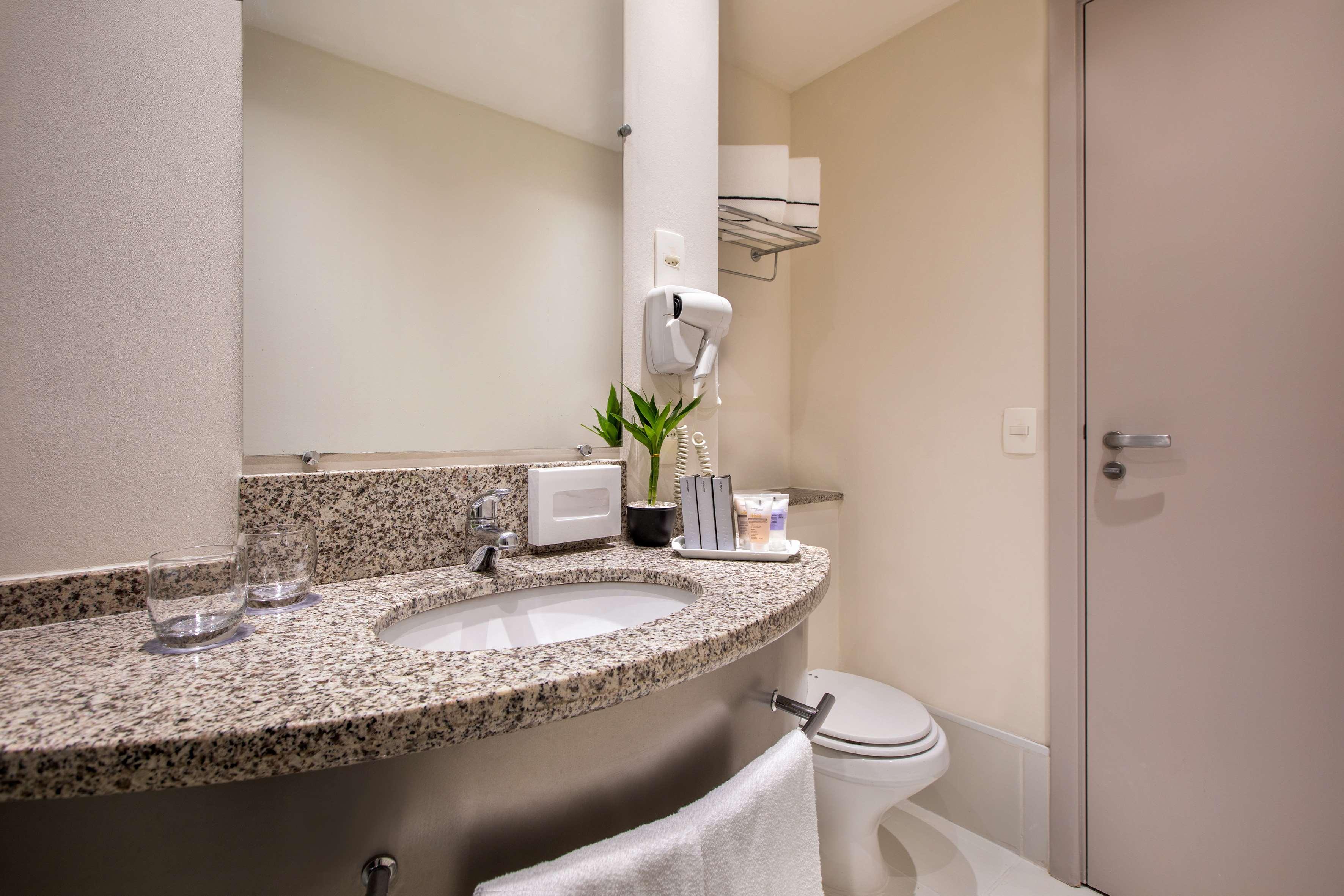 Double Queen Size Bed