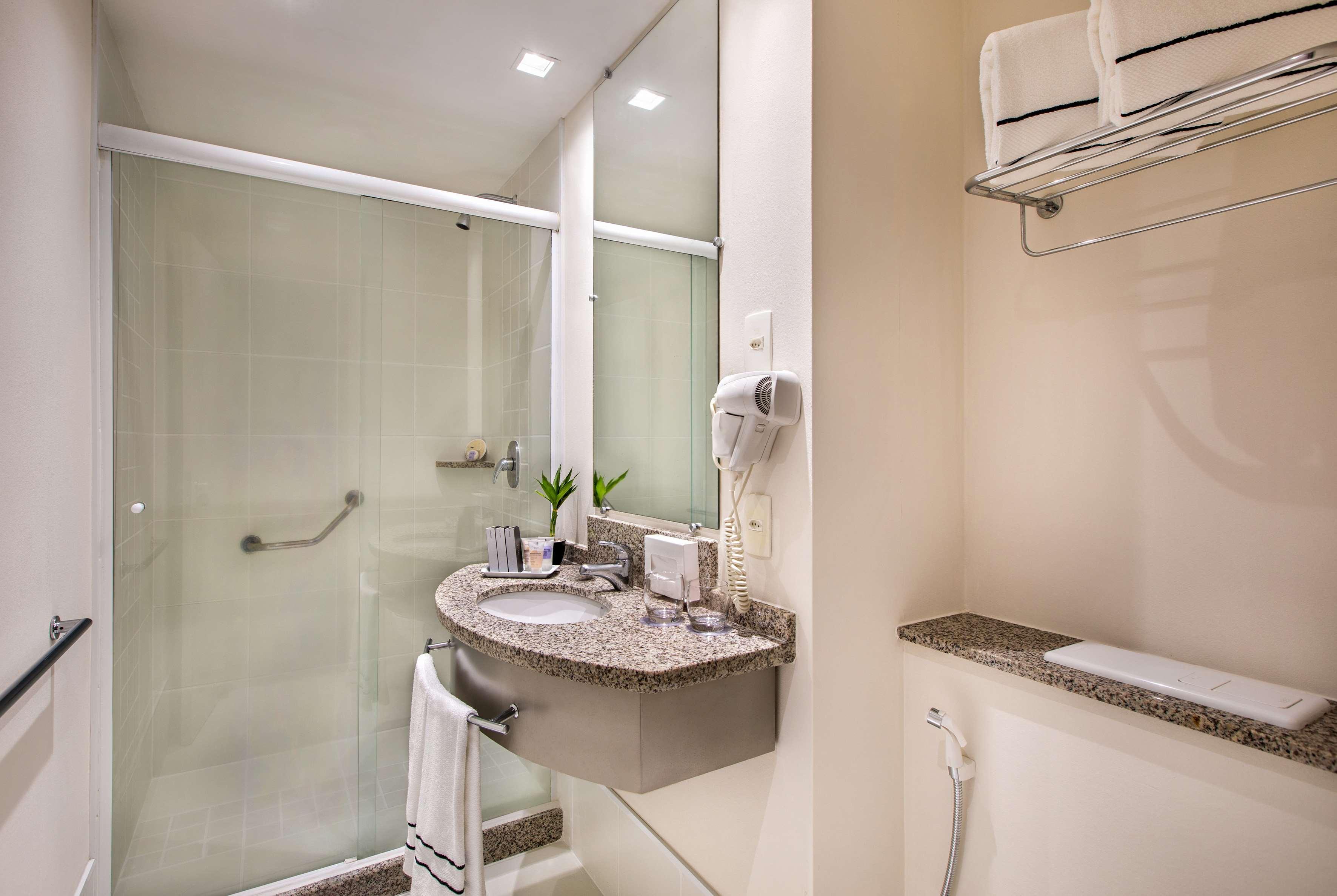 Double Queen Size Bed