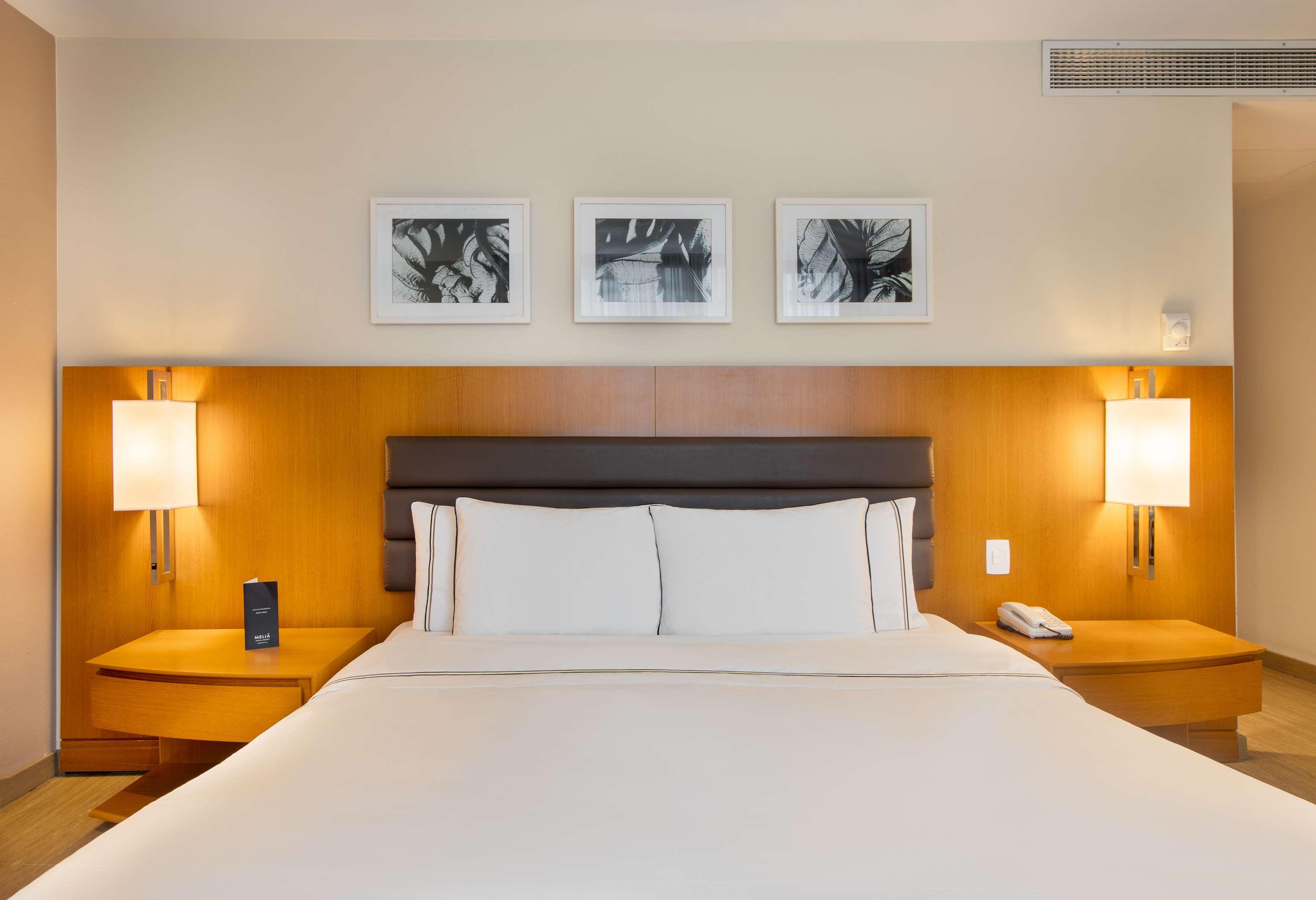 Double Deluxe Queen Bed