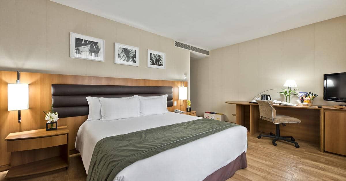 Double Queen Size Bed