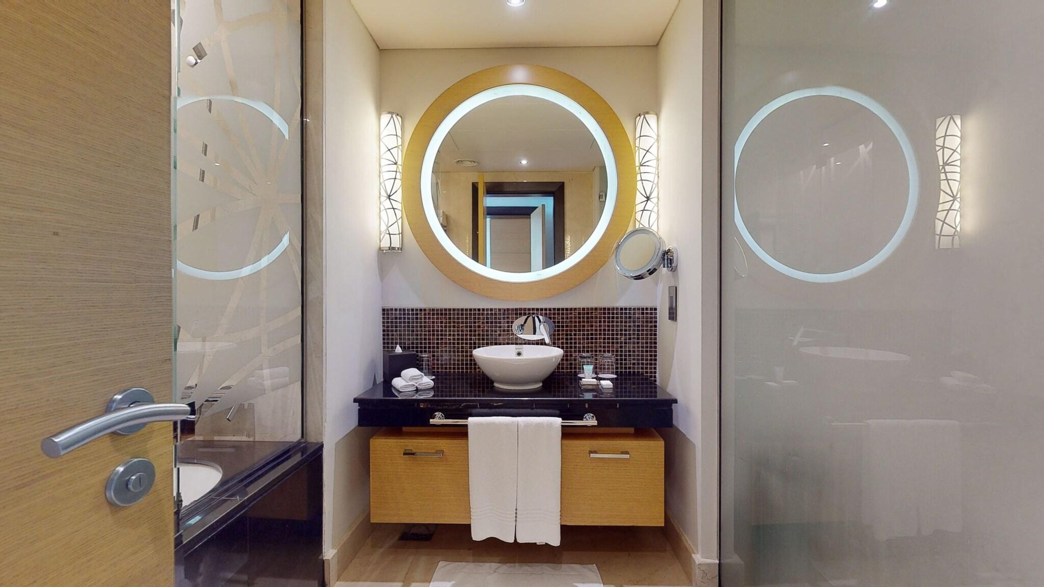 Apartment King Bed One Bedroom 