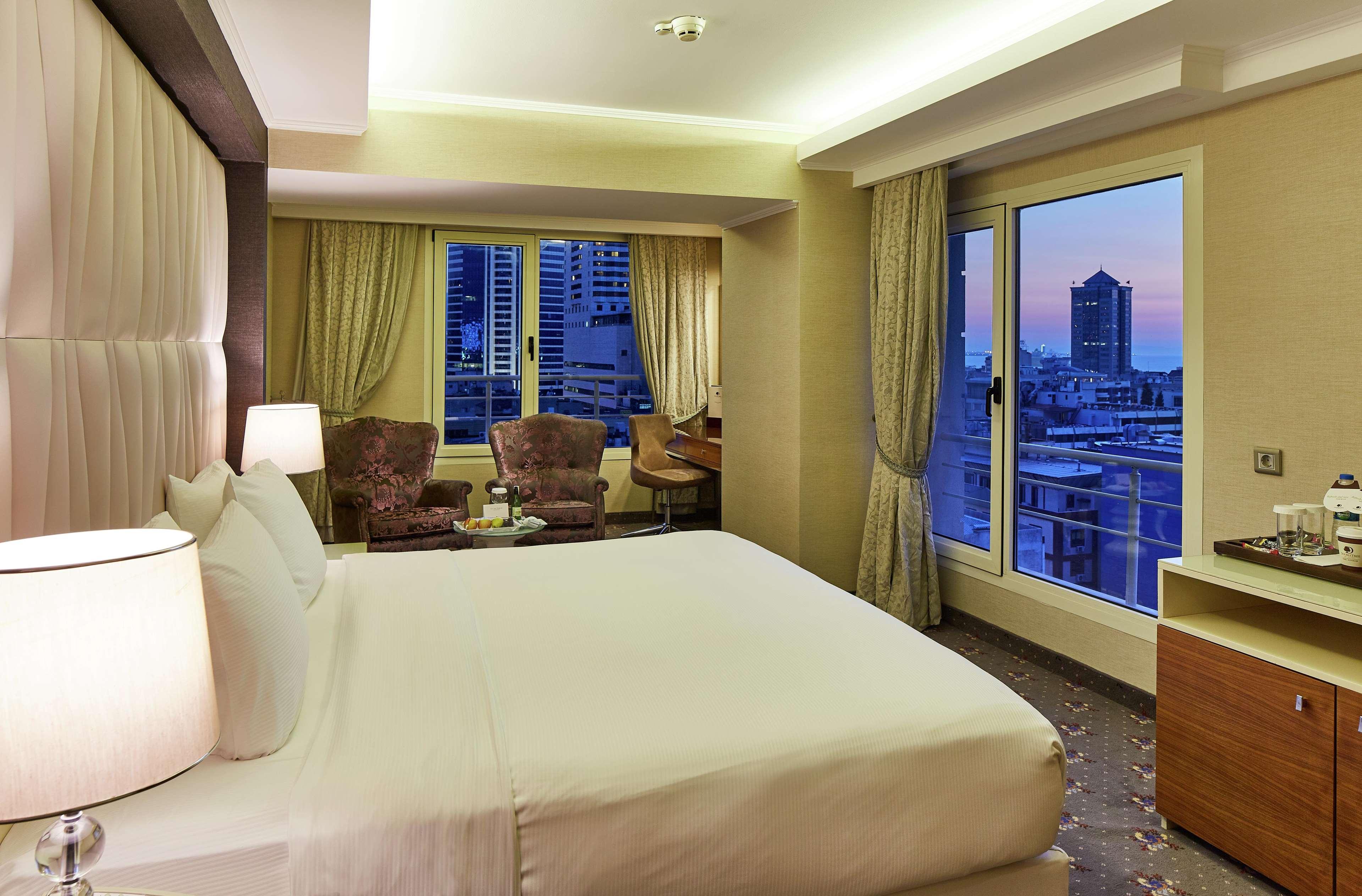 Room Deluxe Sea View