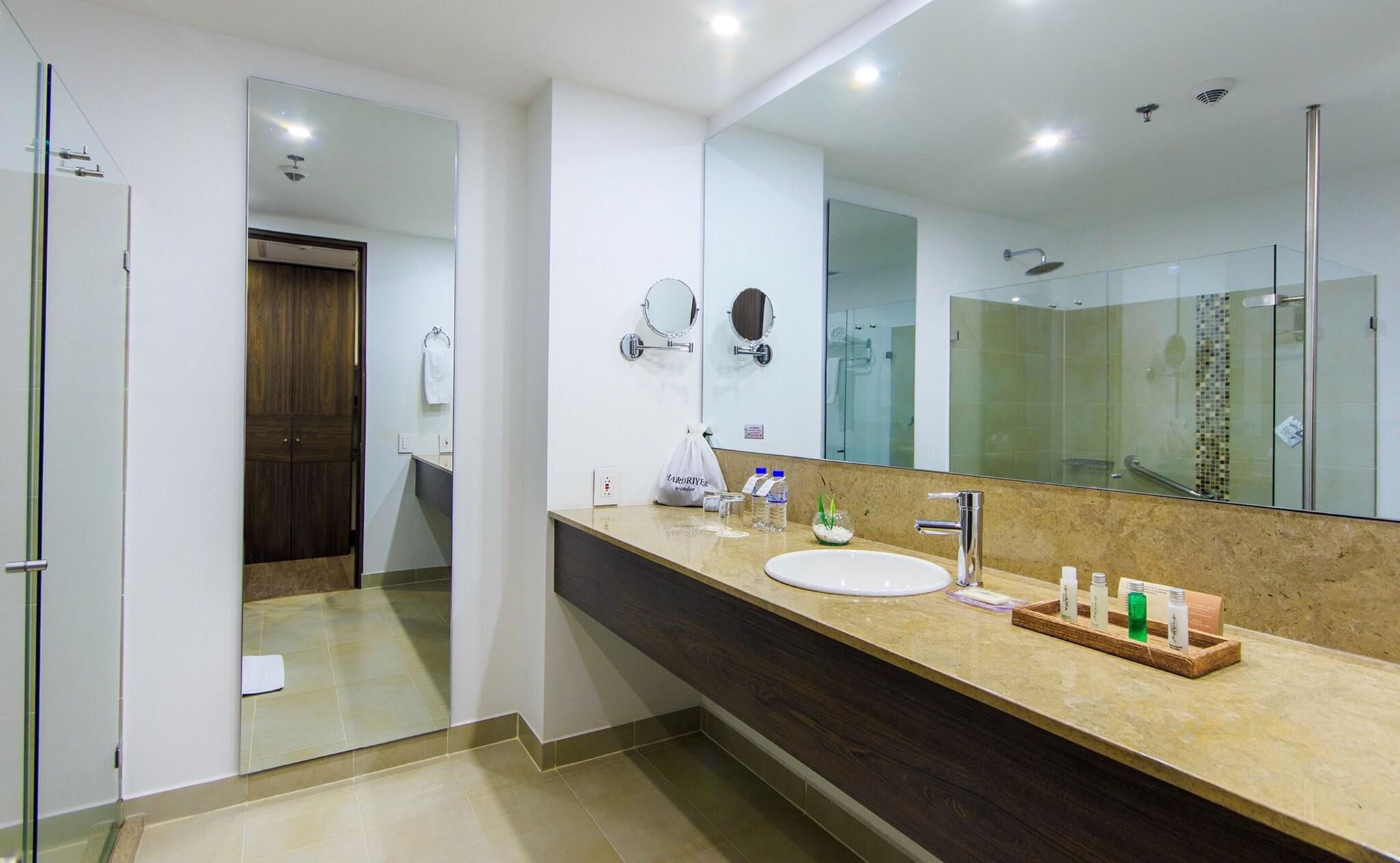 Double Superior with Views