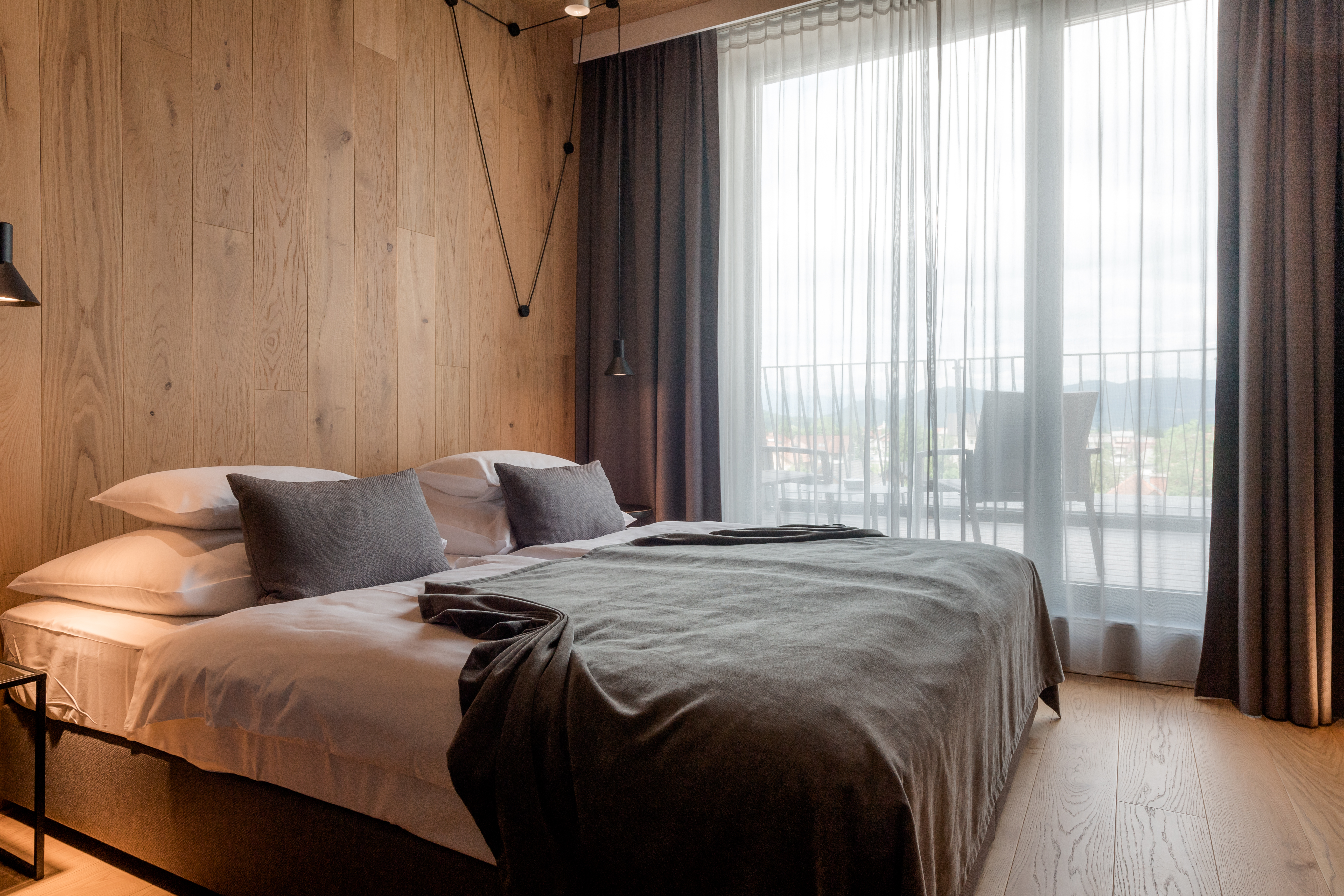 Double or Twin Standard