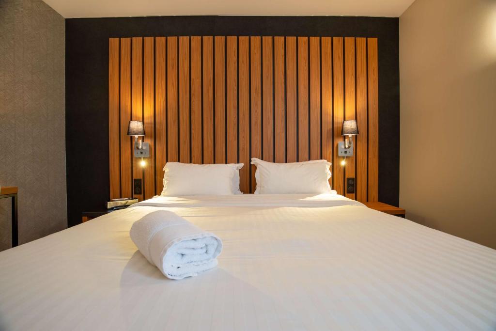 Junior Suite King Size Bed