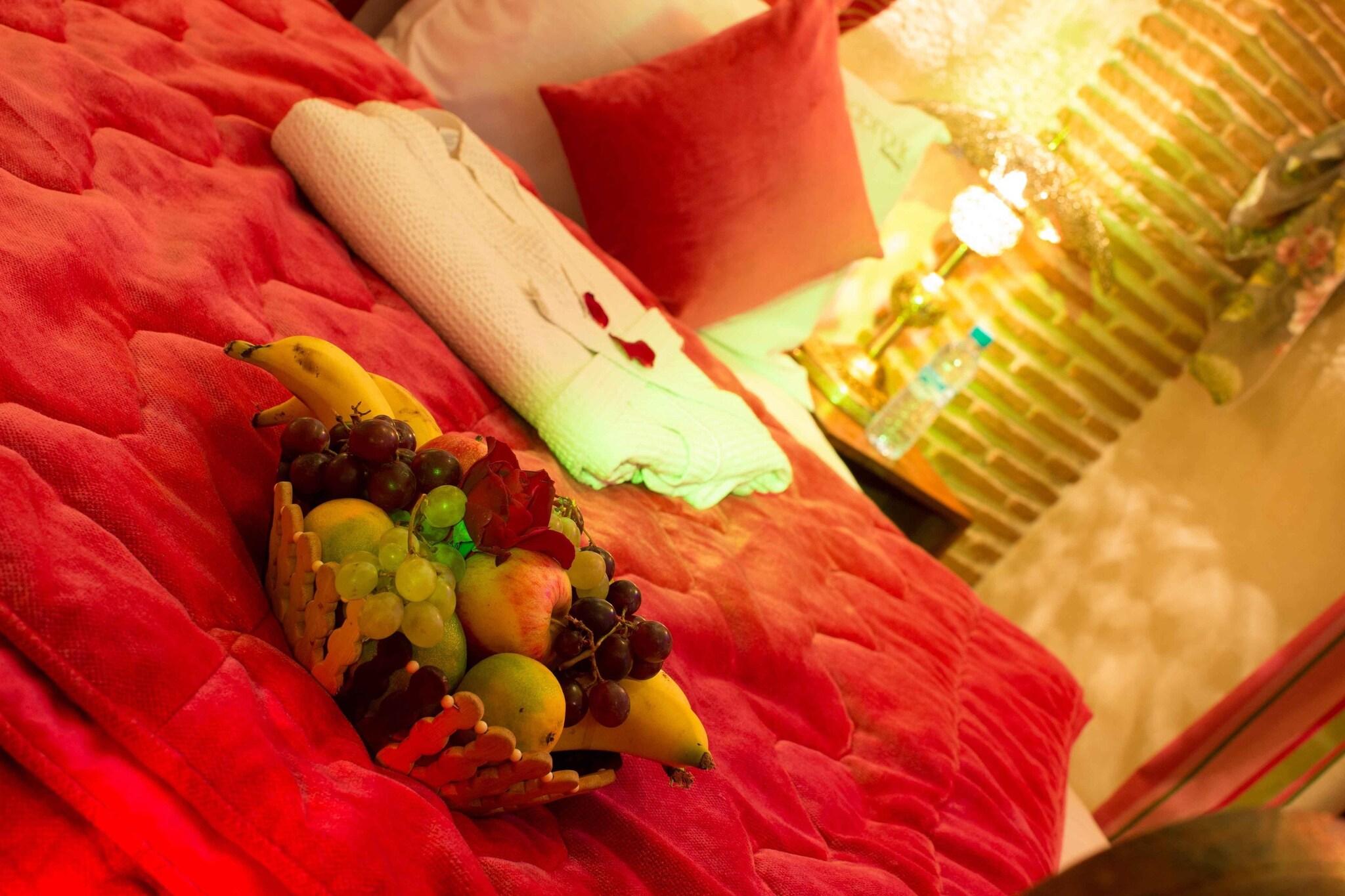 Suite Deluxe King Bed