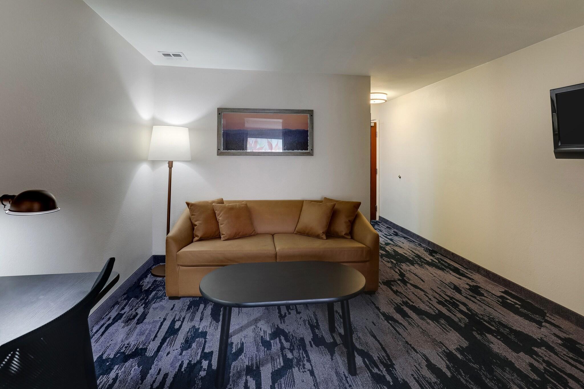 Studio King Size Bed