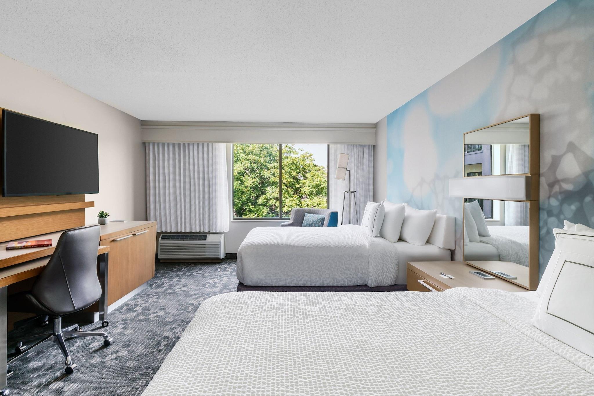 Quadruple Accessible-two Queen Beds