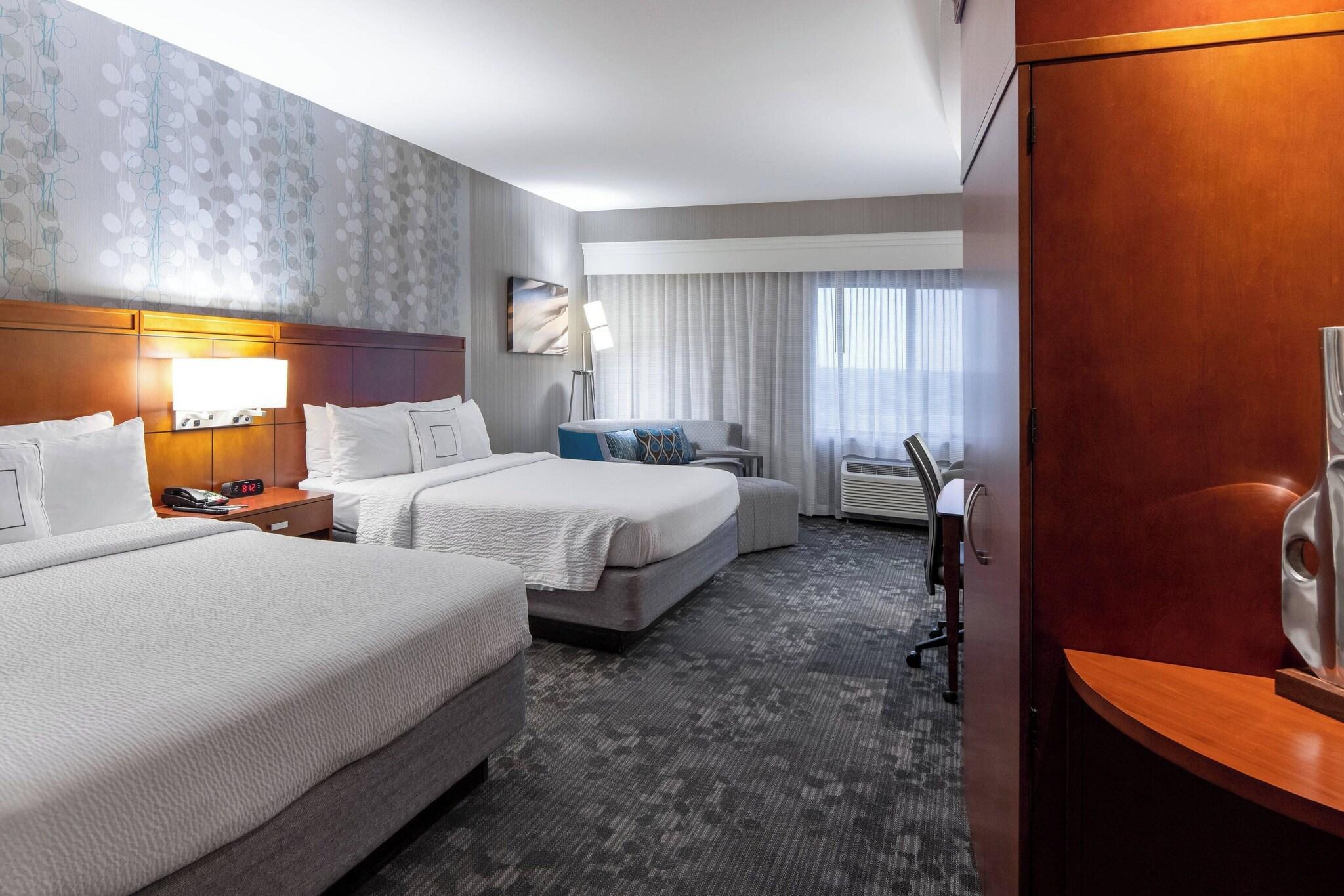 Quadruple Two Queen Beds