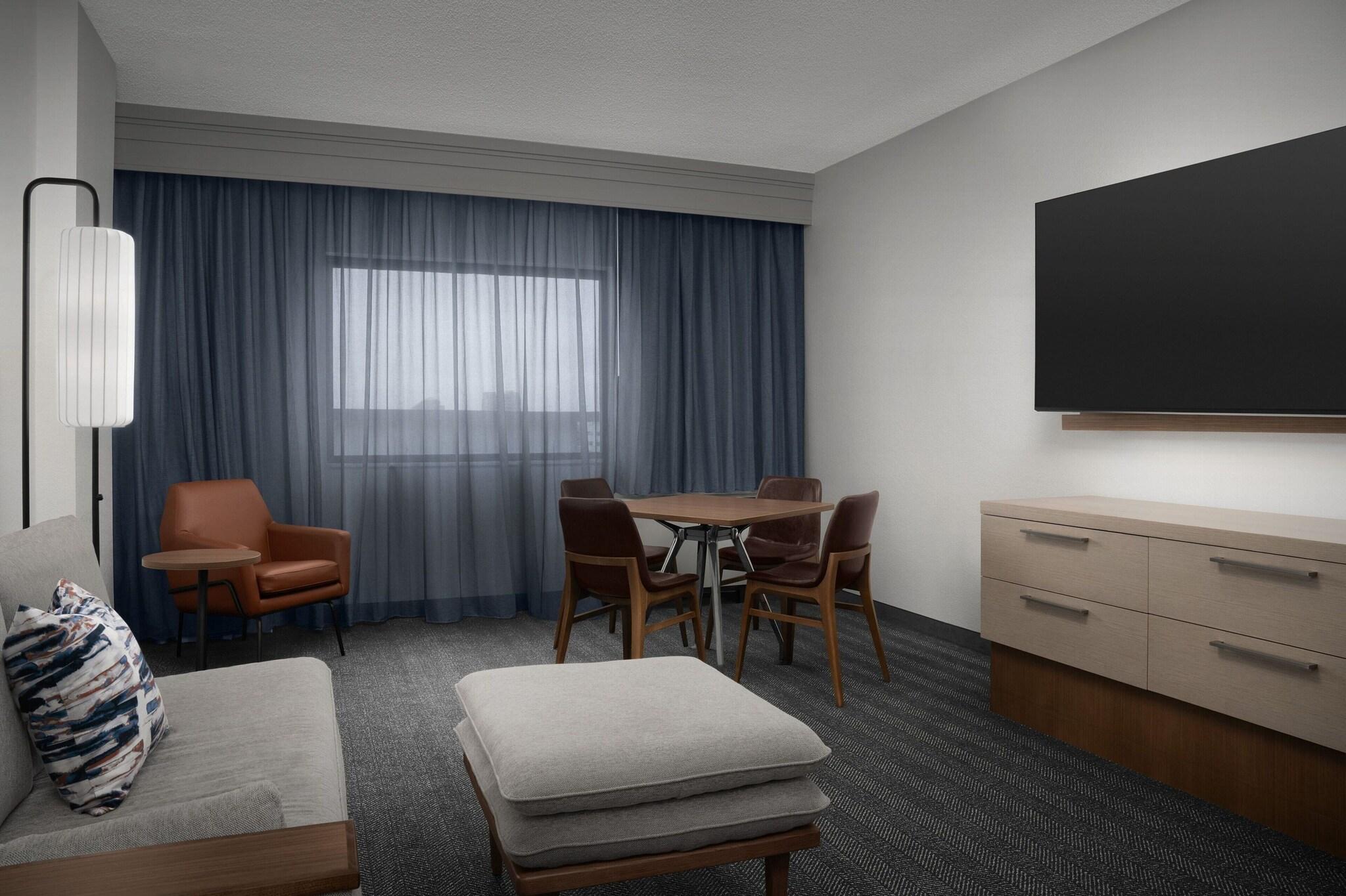 Suite King Bed One Bedroom 