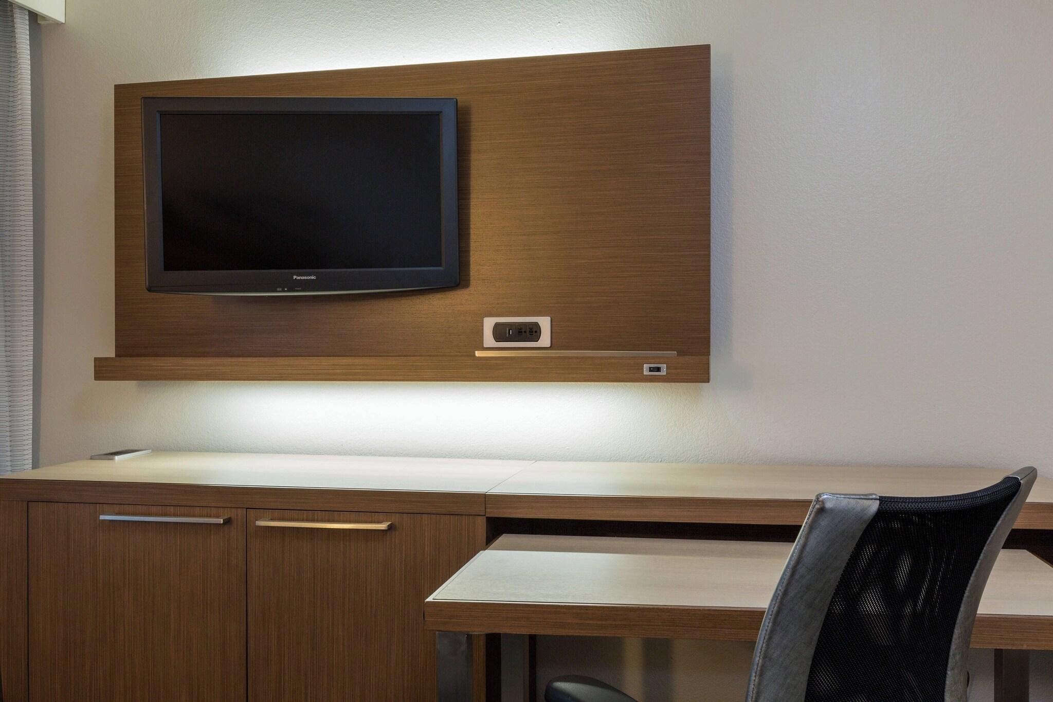 Double Accessible King Size Bed