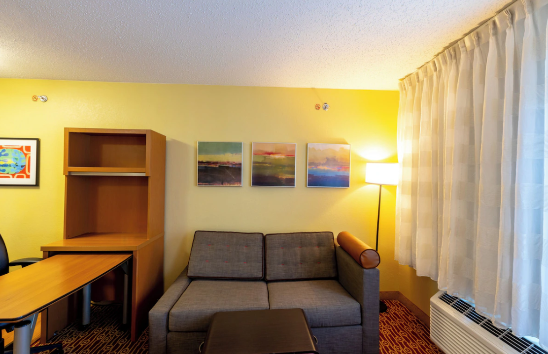 Studio Accessible-queen Size Bed