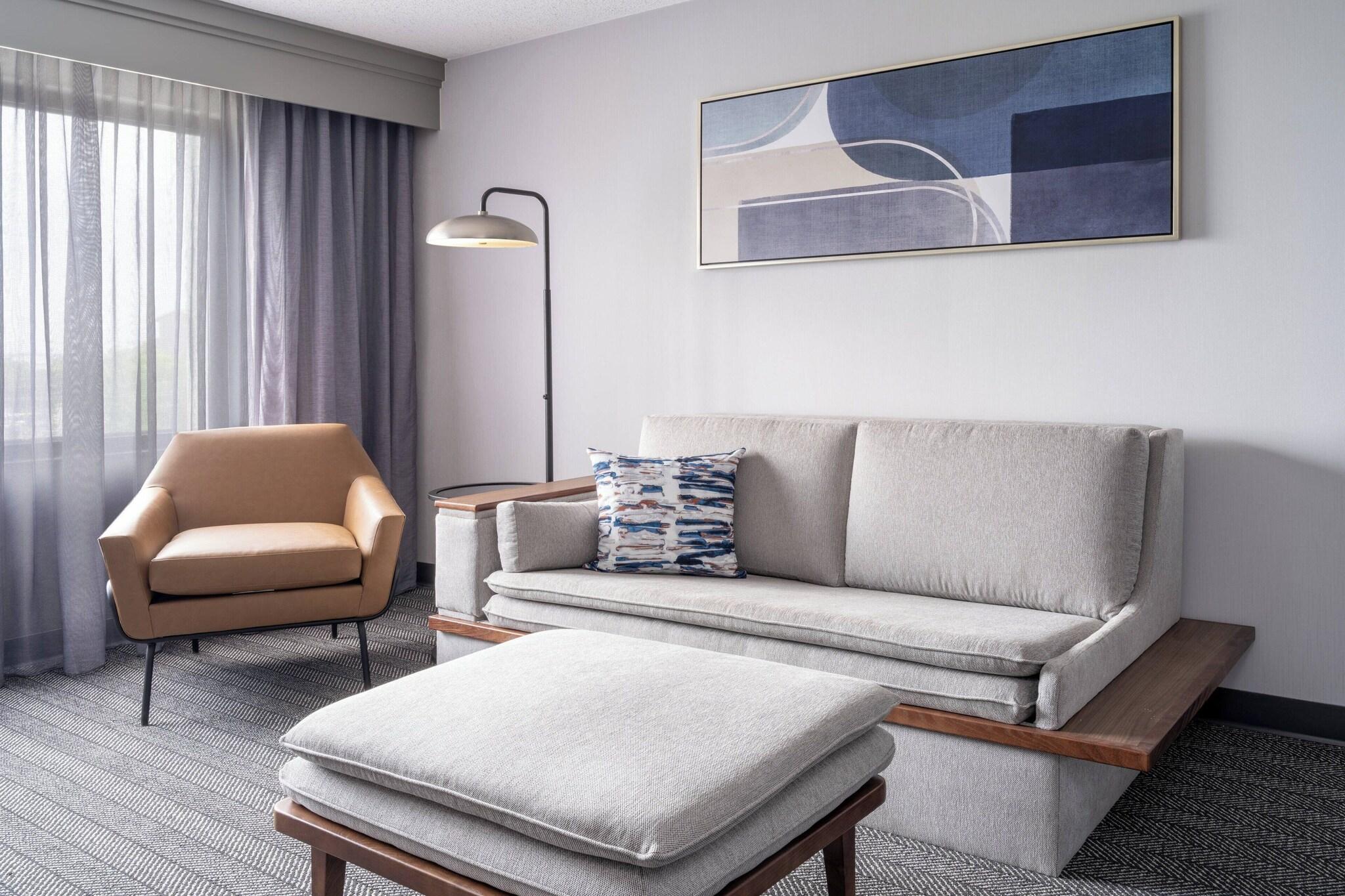 Suite King Bed One Bedroom 