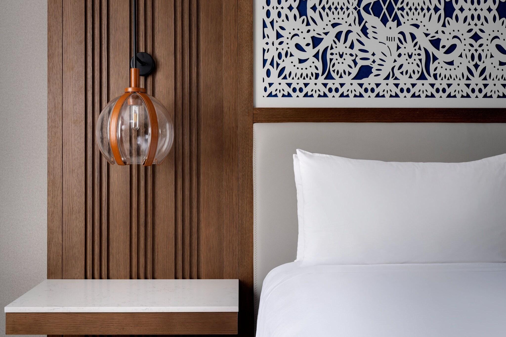 Double Deluxe King Bed