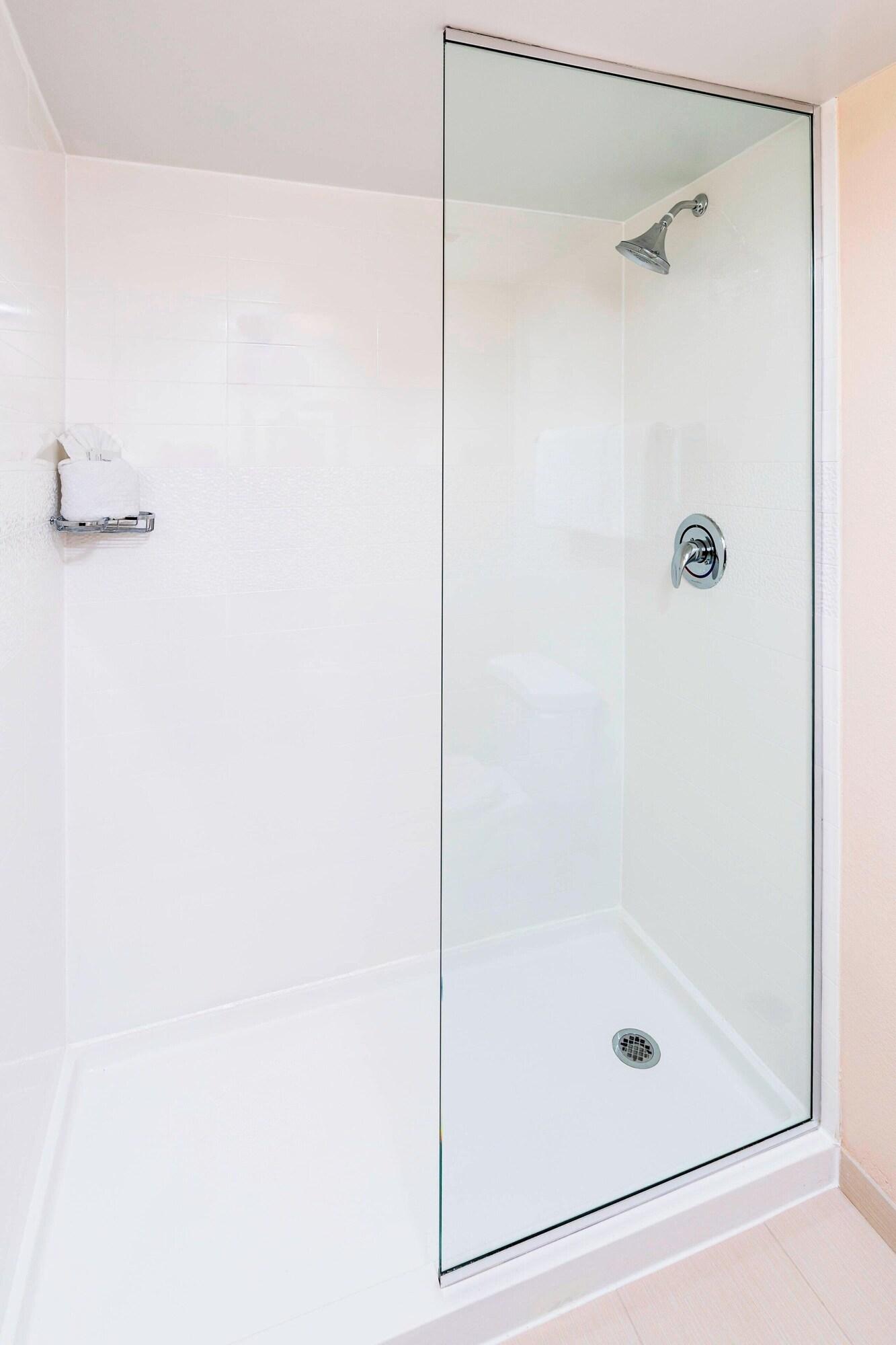 Studio King Size Bed