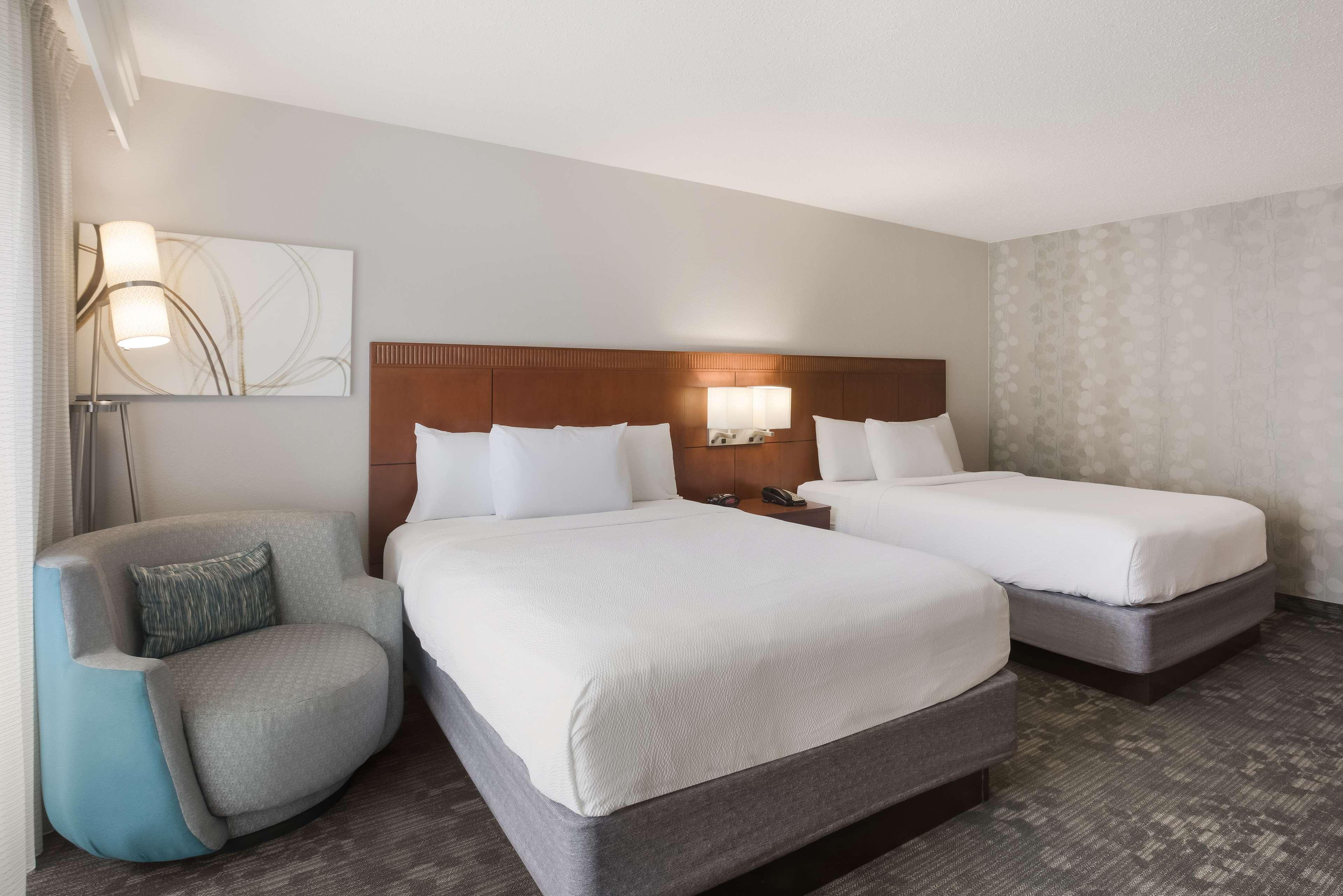 Double Deluxe Two Queen Beds