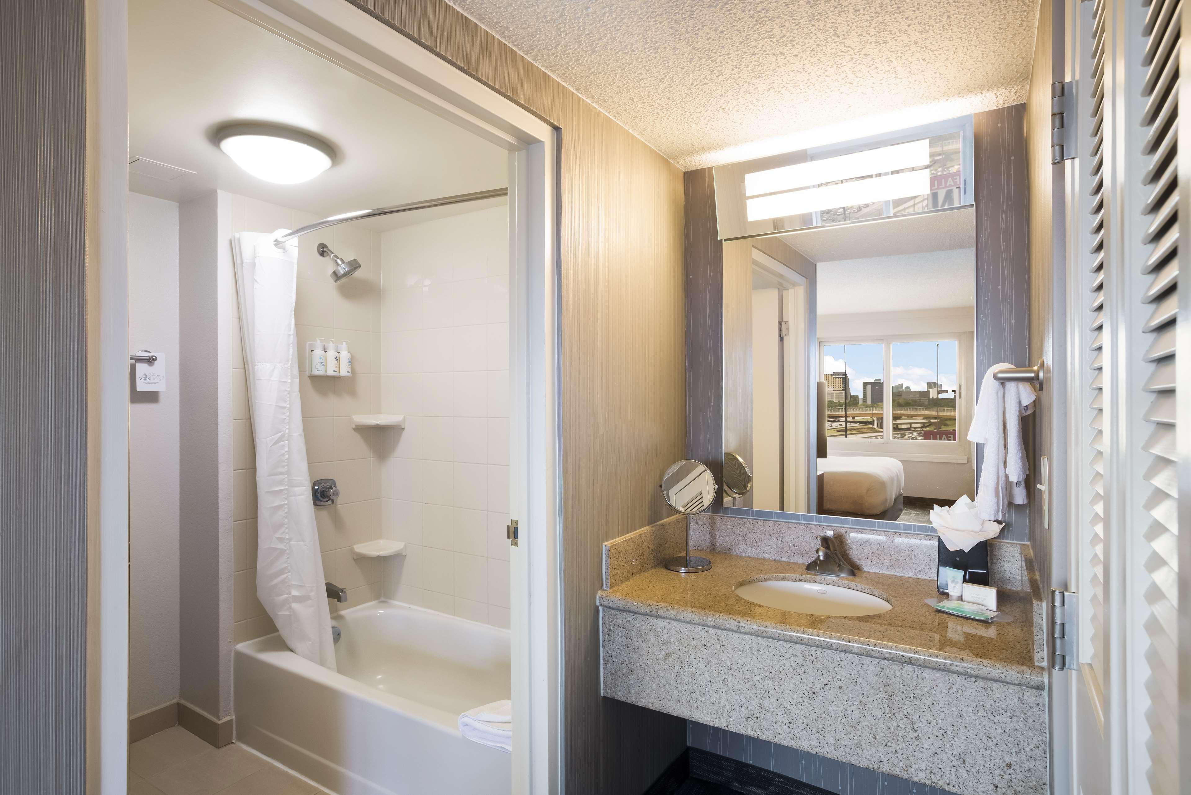 Suite King Bed One Bedroom 