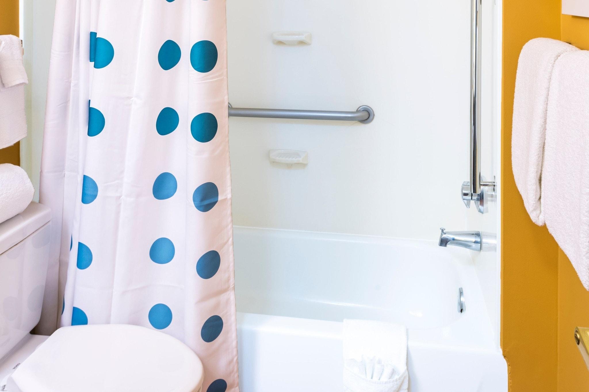 Suite Queen Size Bed