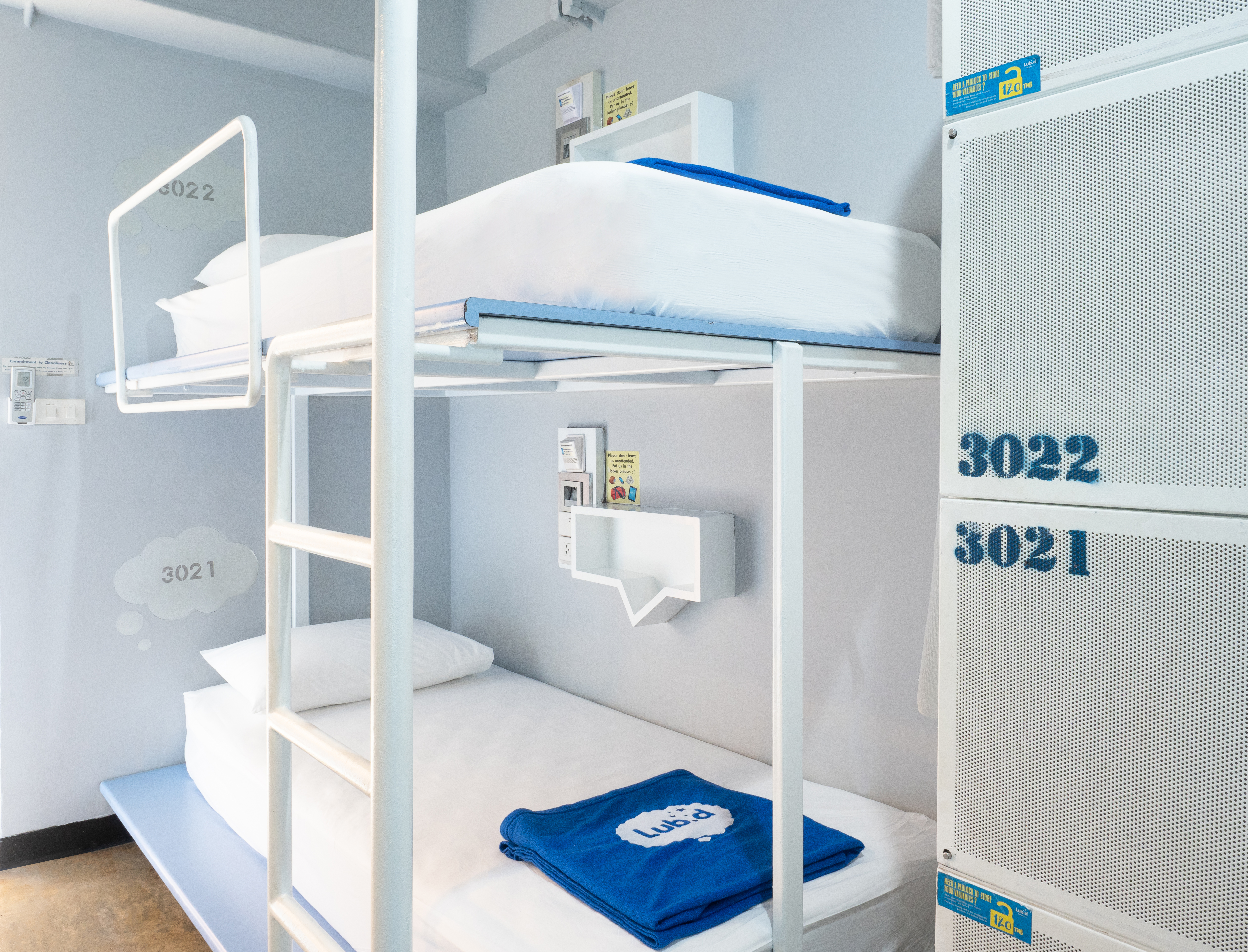 Bed in Dormitory Standard