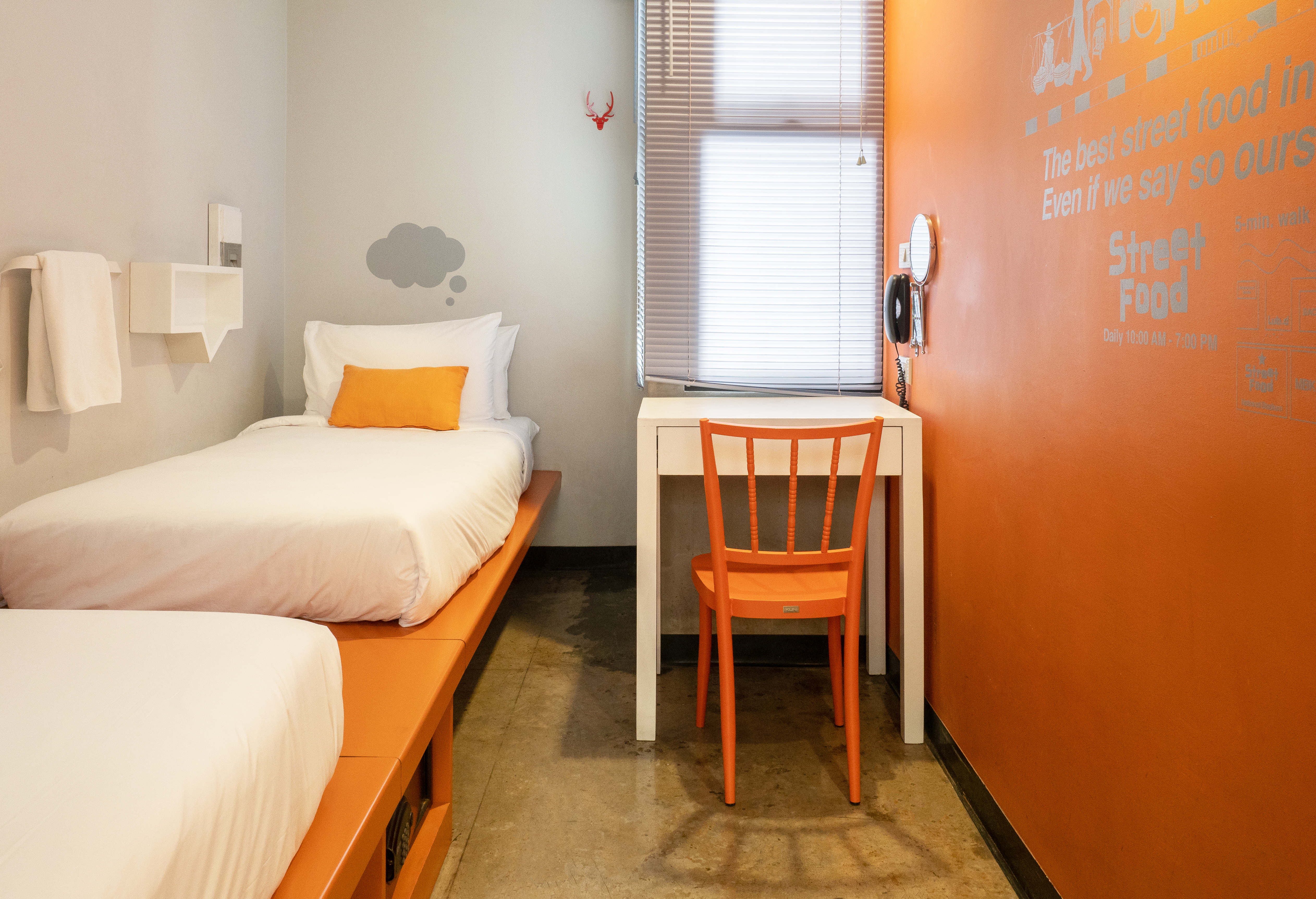 Twin Economy with Shared Bathroom