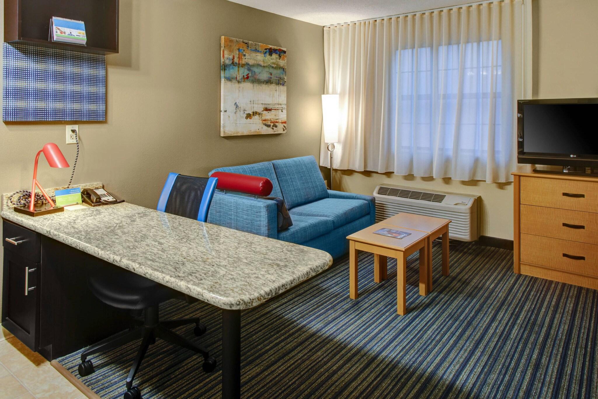 Suite Queen Size Bed