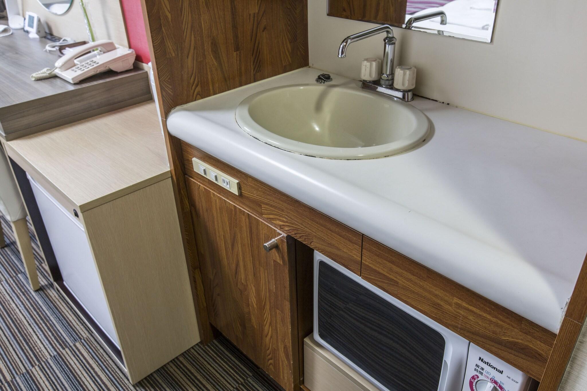 Triple Deluxe Non Smoking