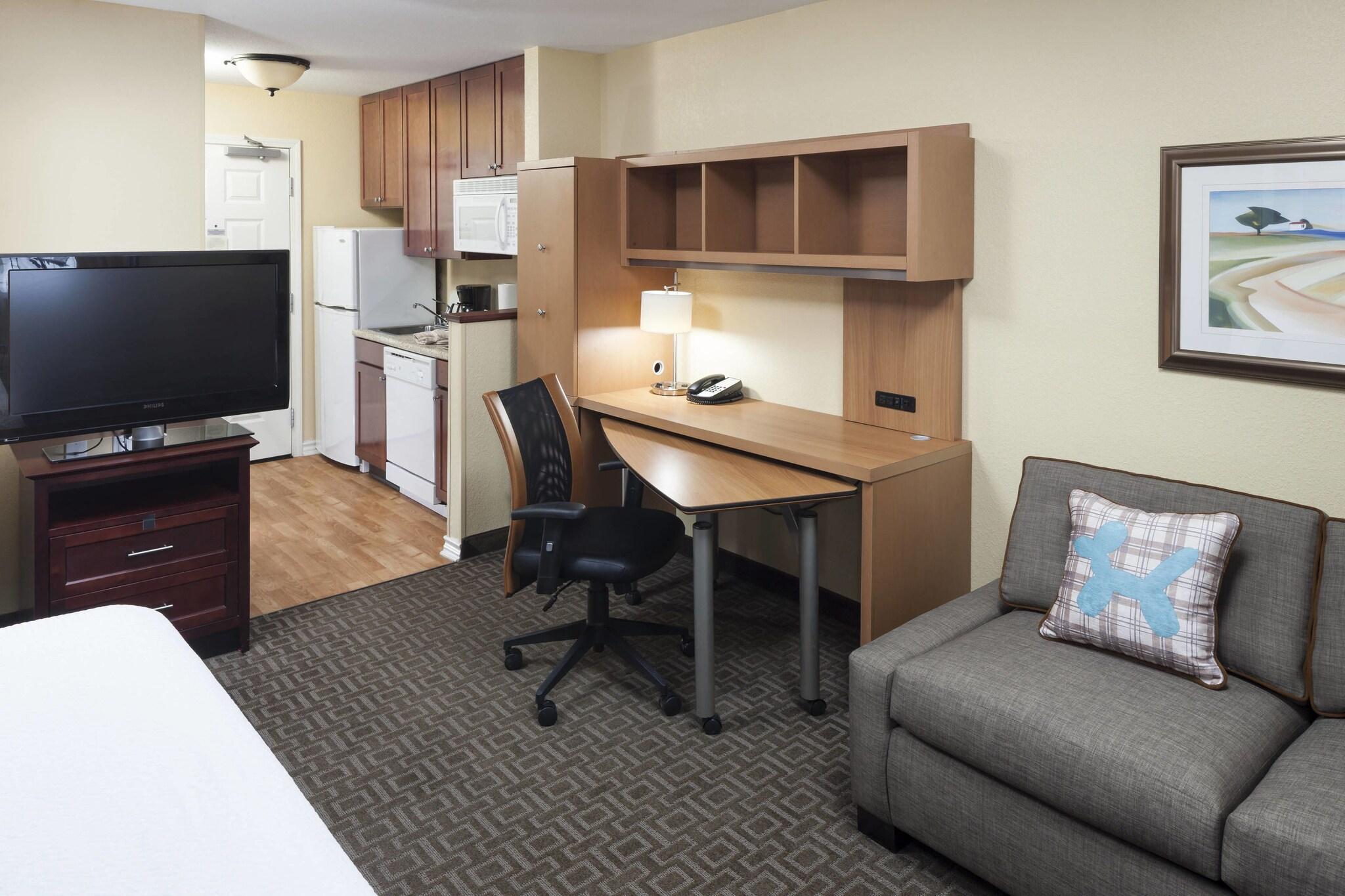 Studio King Size Bed