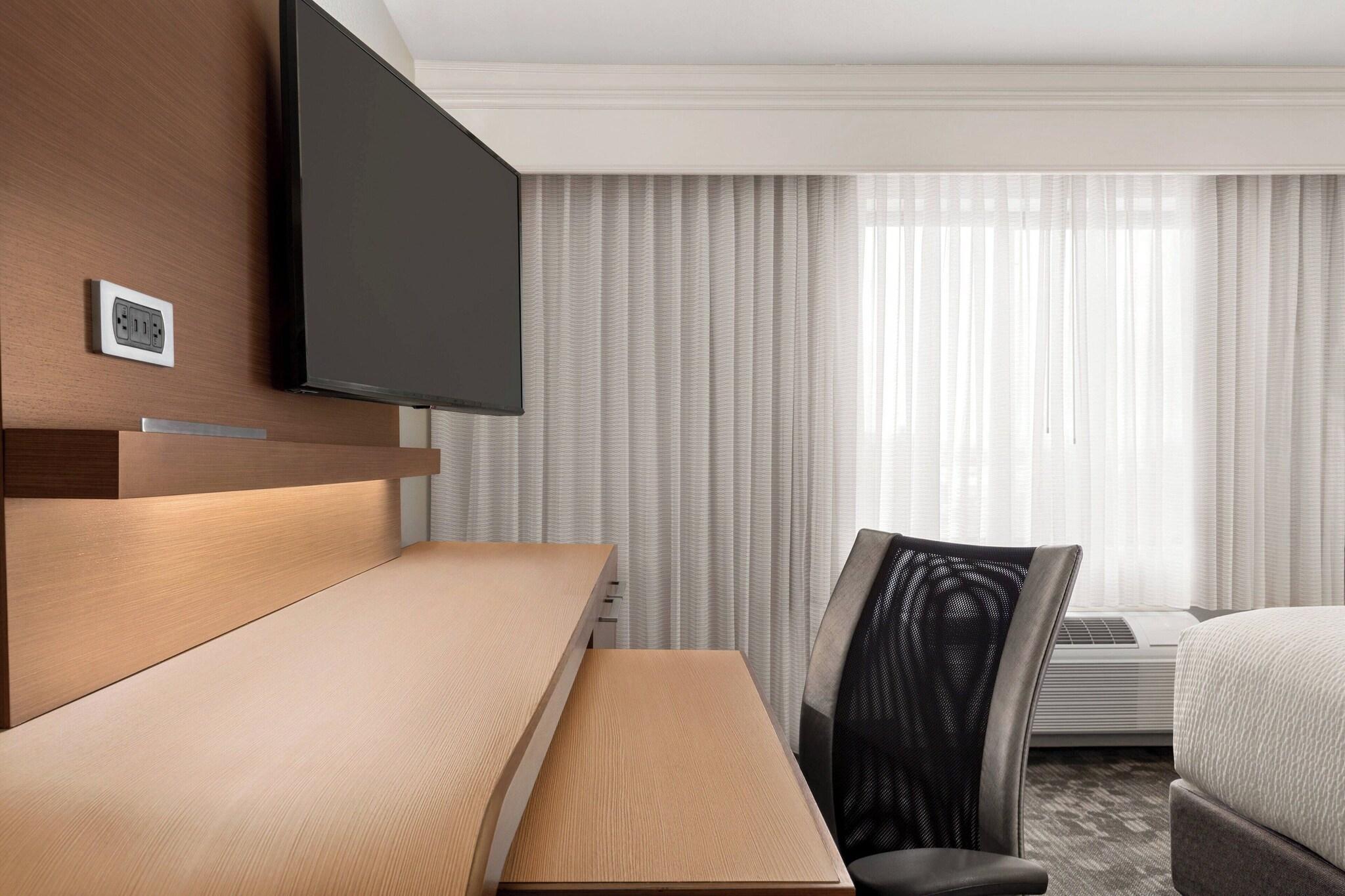 Suite King Bed One Bedroom 