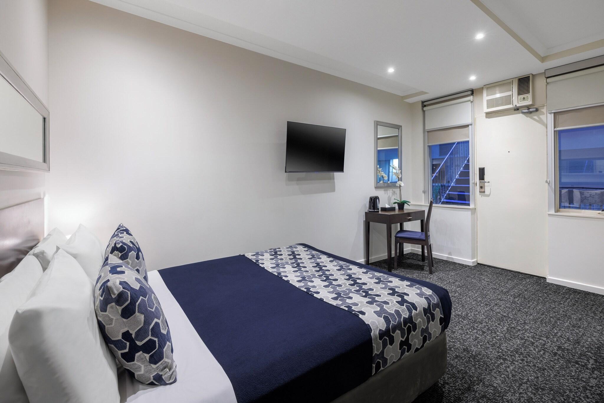 Double Queen Size Bed