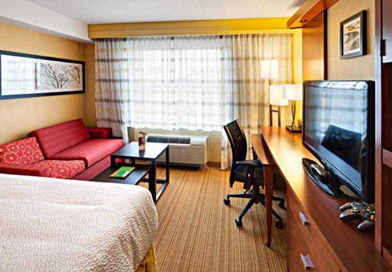 Double Two Queen Beds