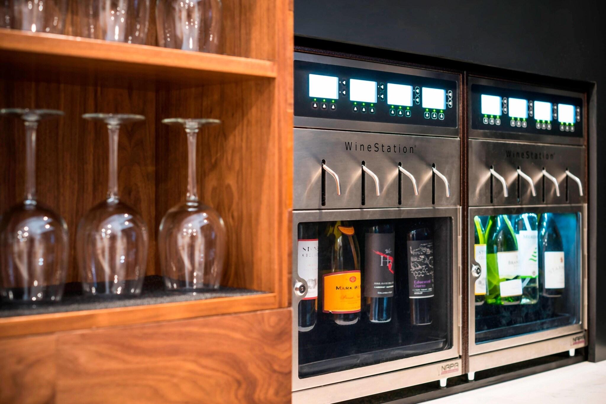 Double Club Two Queen Beds