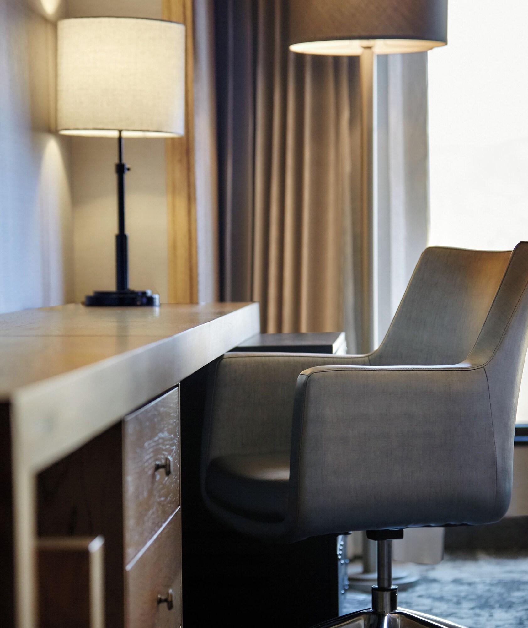 Double City View King Bed