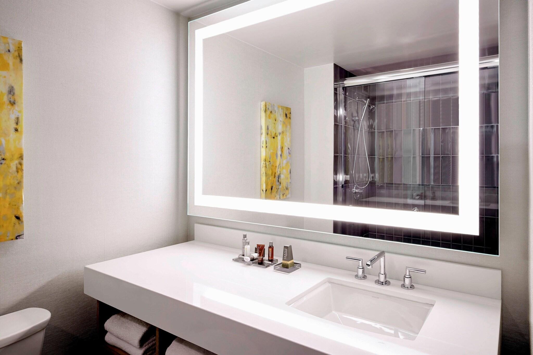 Double City View King Bed