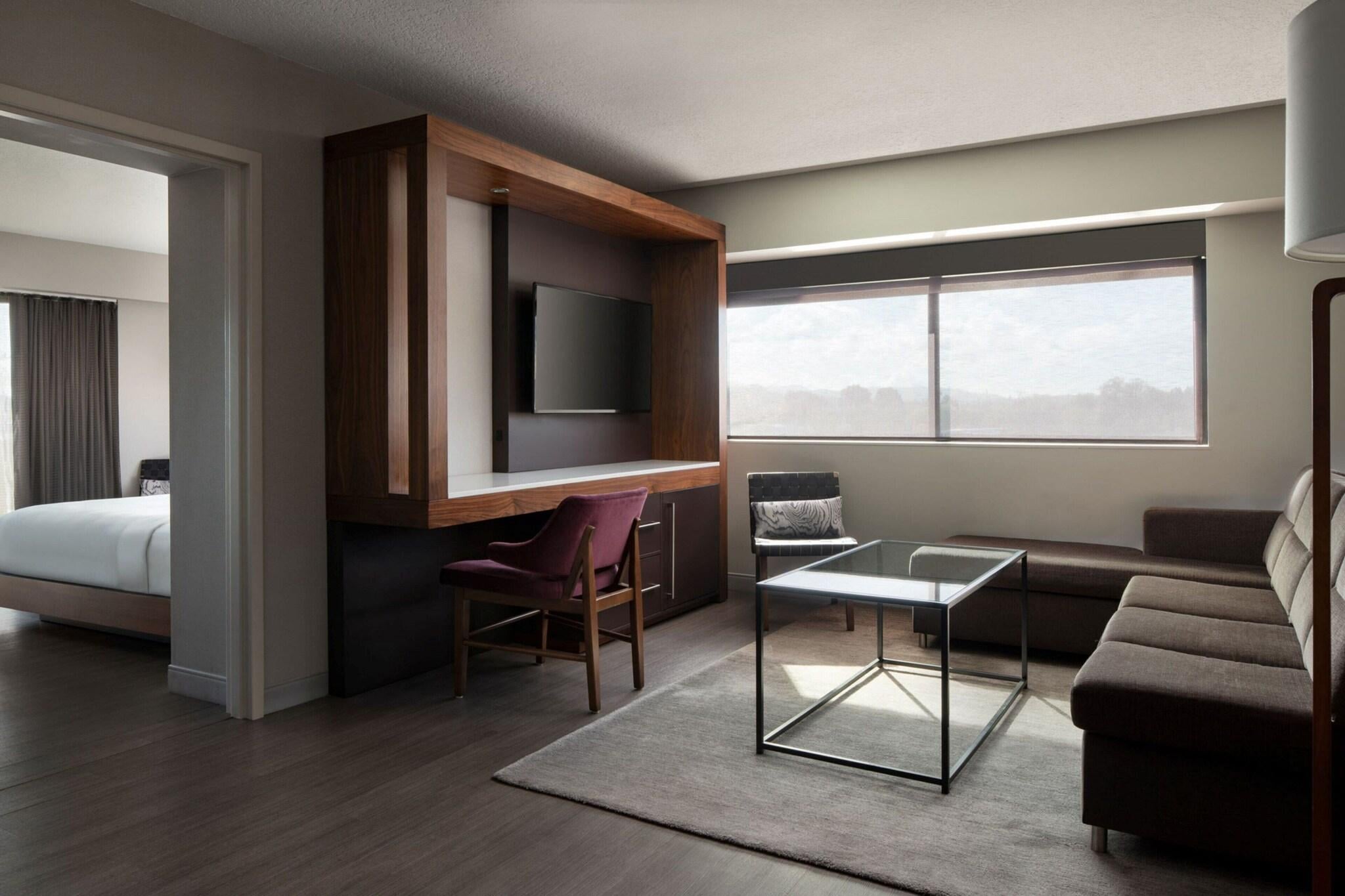 Suite King Bed One Bedroom 