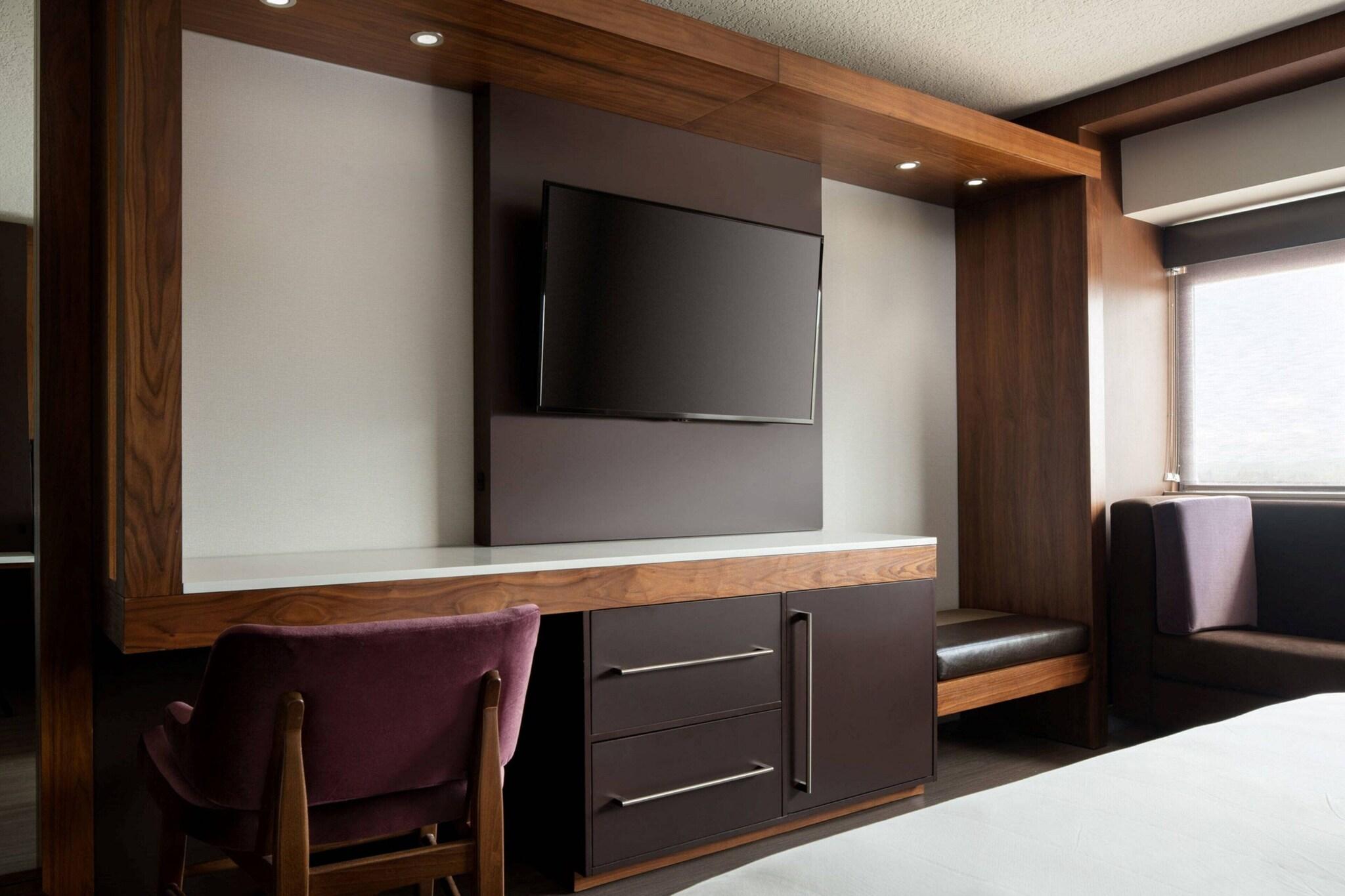 Quadruple Two Queen Beds