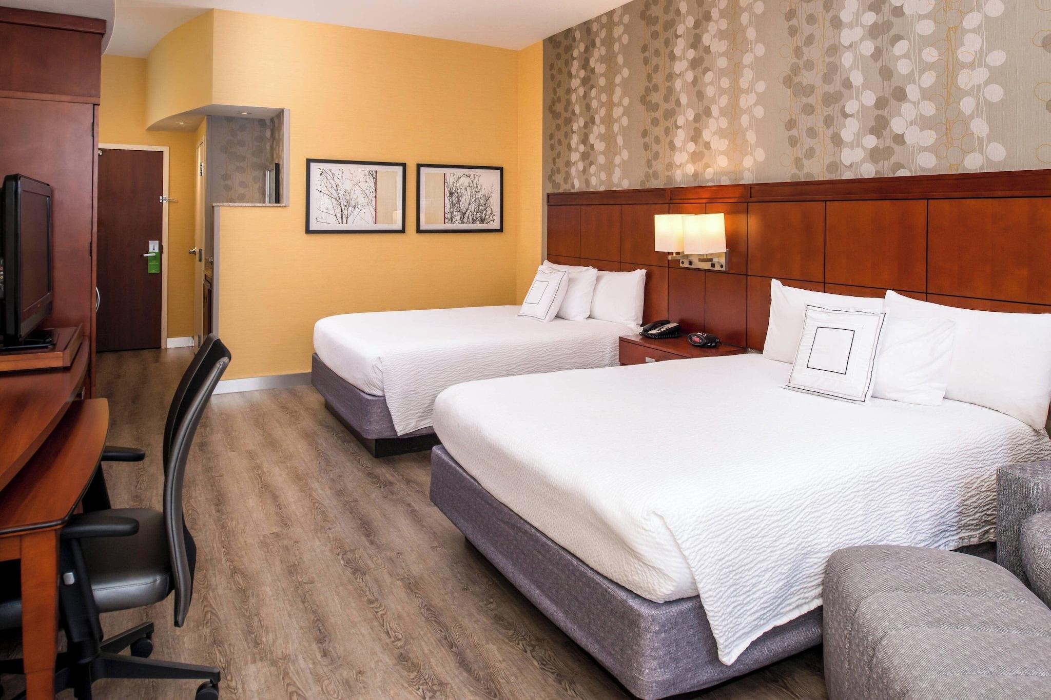Quadruple Accessible-two Queen Beds