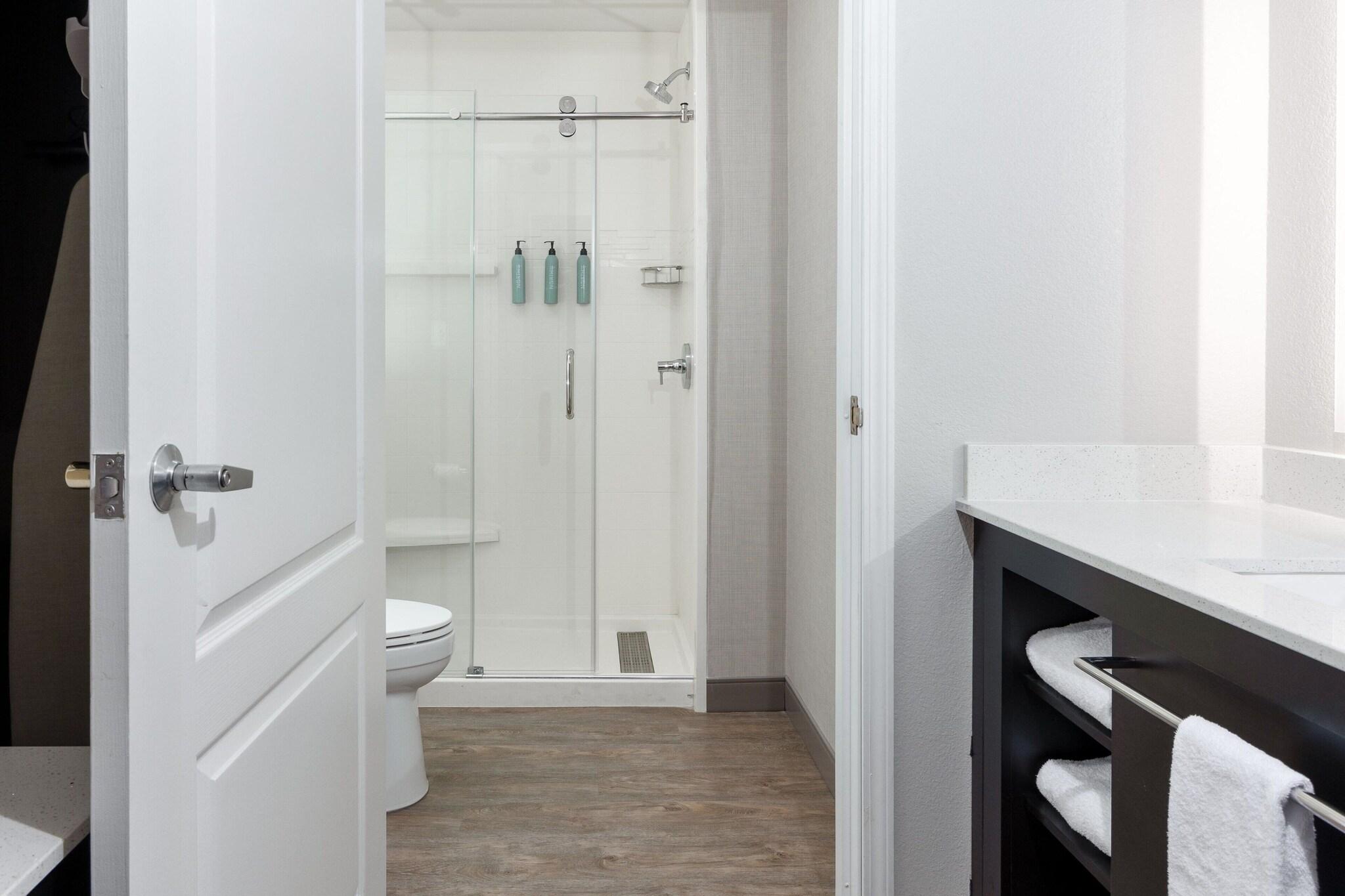 Studio King Size Bed