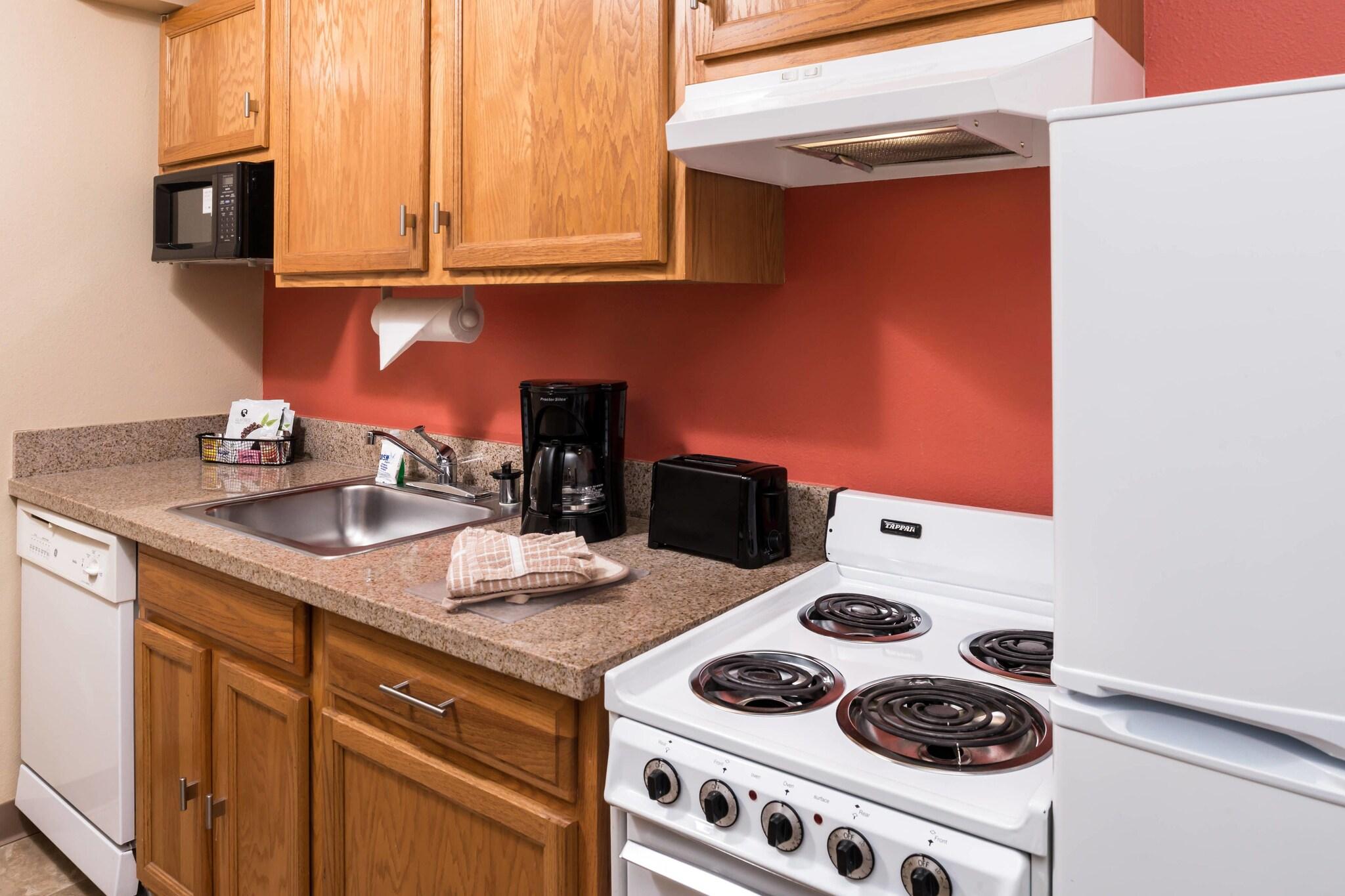 Studio Queen Size Bed