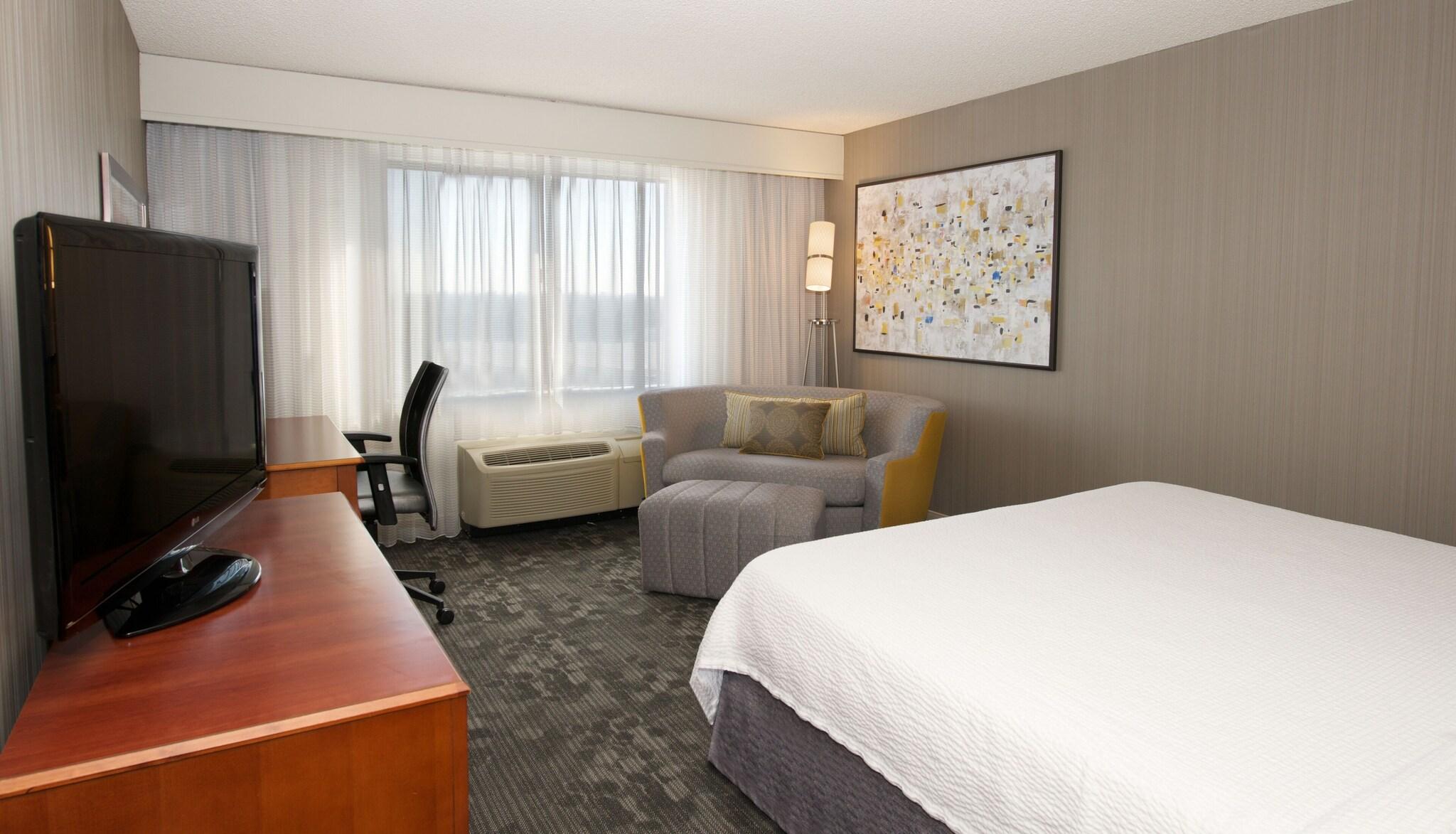 Double Deluxe King Bed