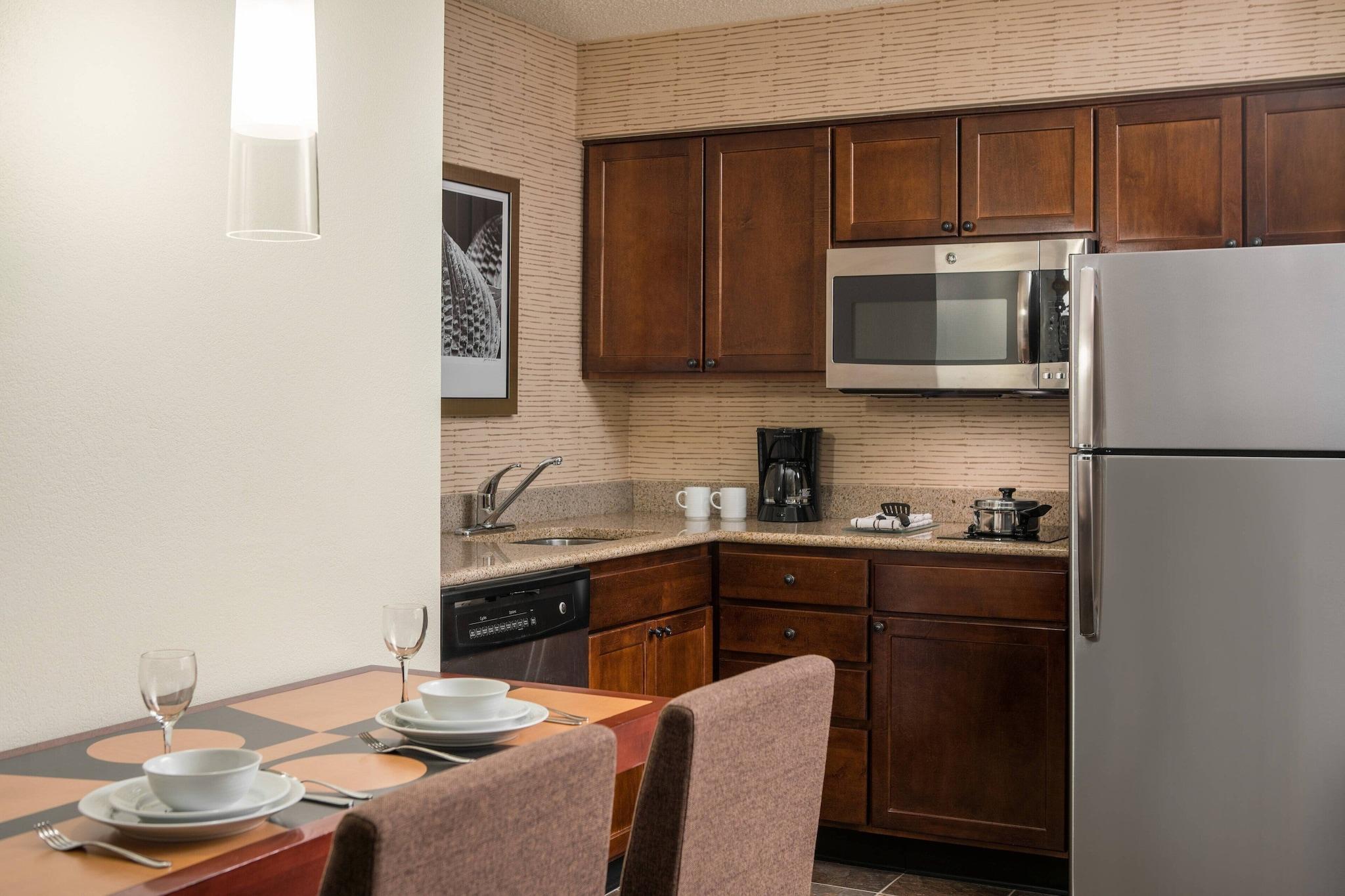 Suite Queen Size Bed