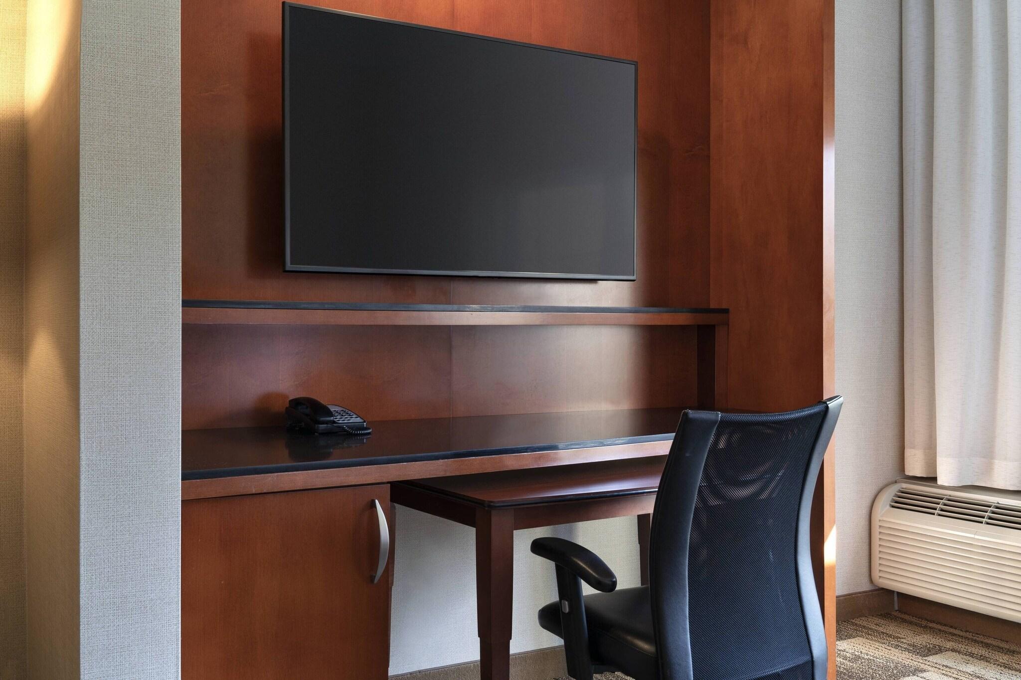 Junior Suite King Size Bed