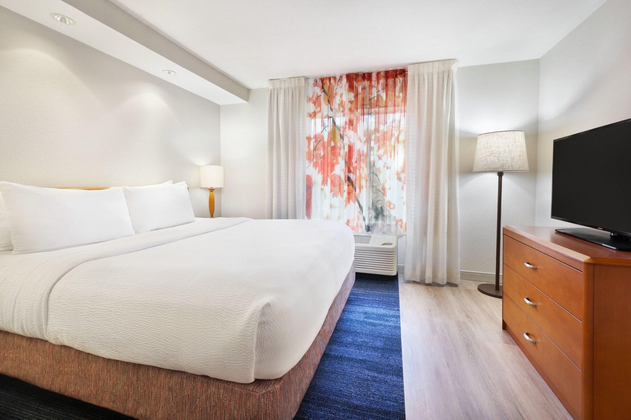 Suite King Bed One Bedroom 