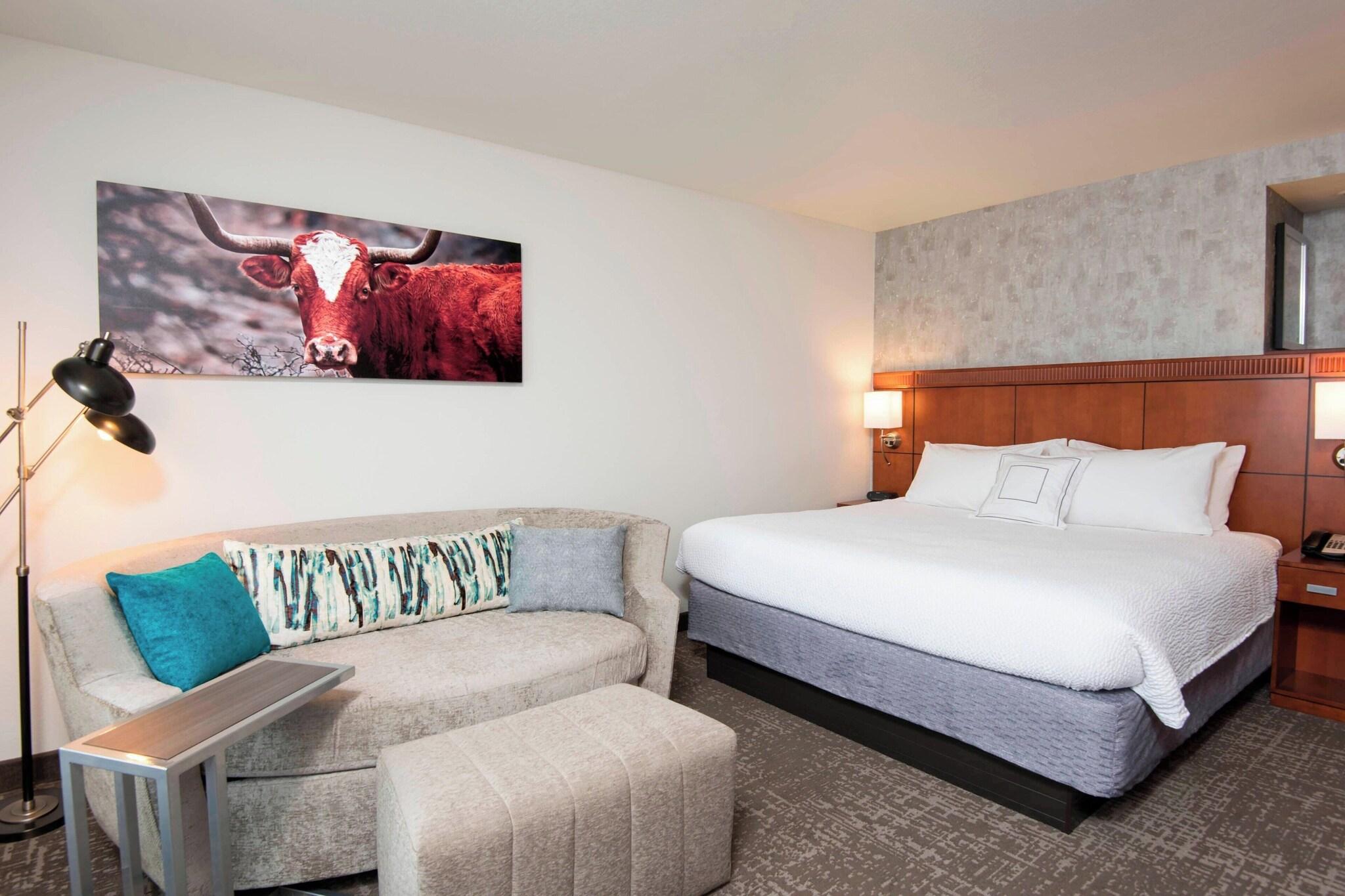 Suite King Size Bed