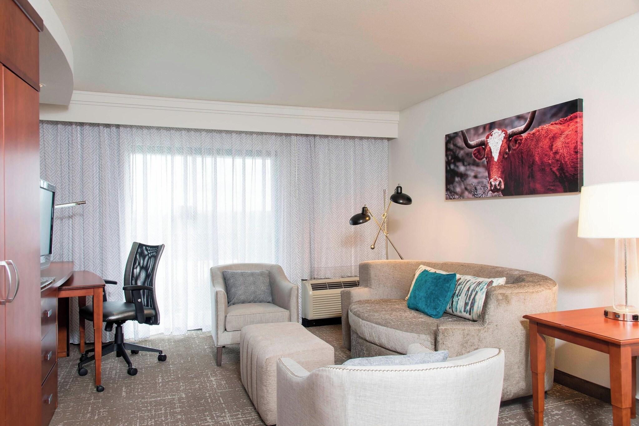 Suite King Size Bed
