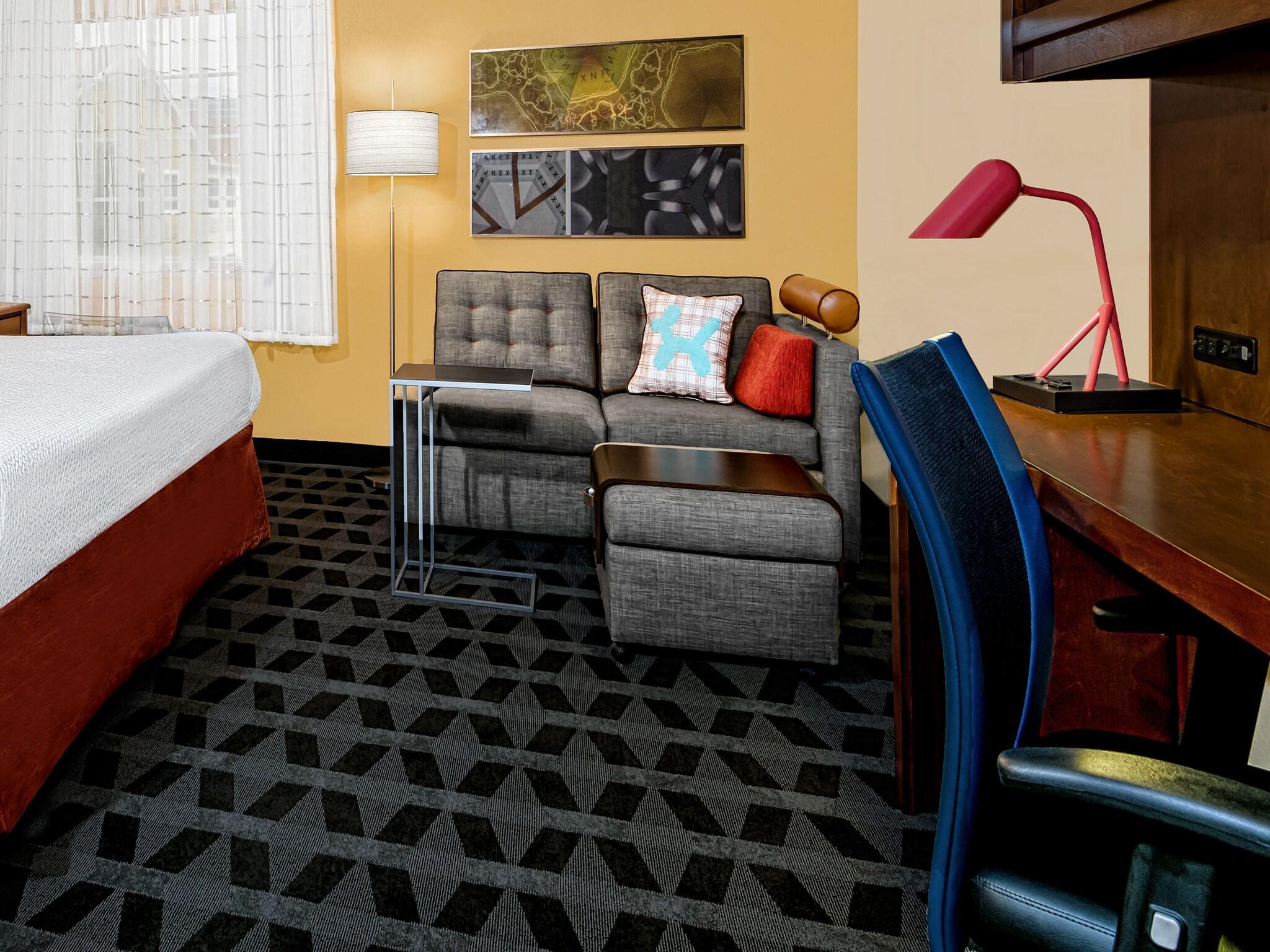 Studio King Size Bed