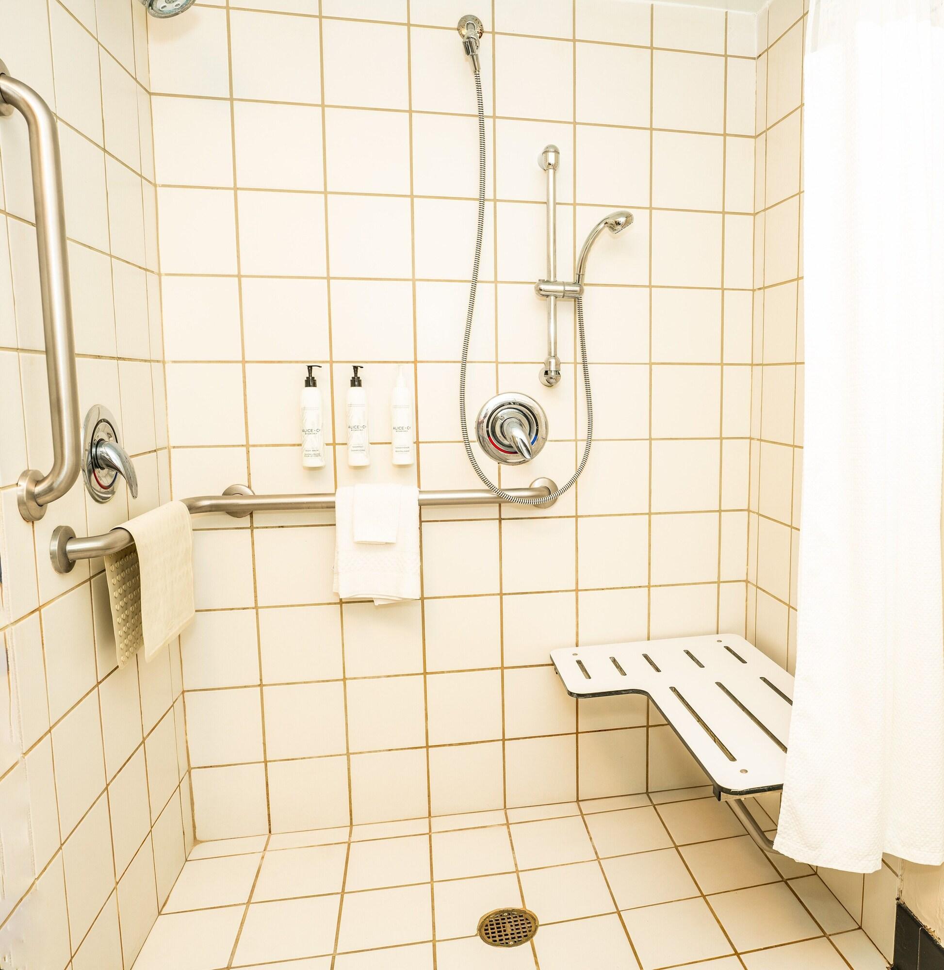 Double Accessible