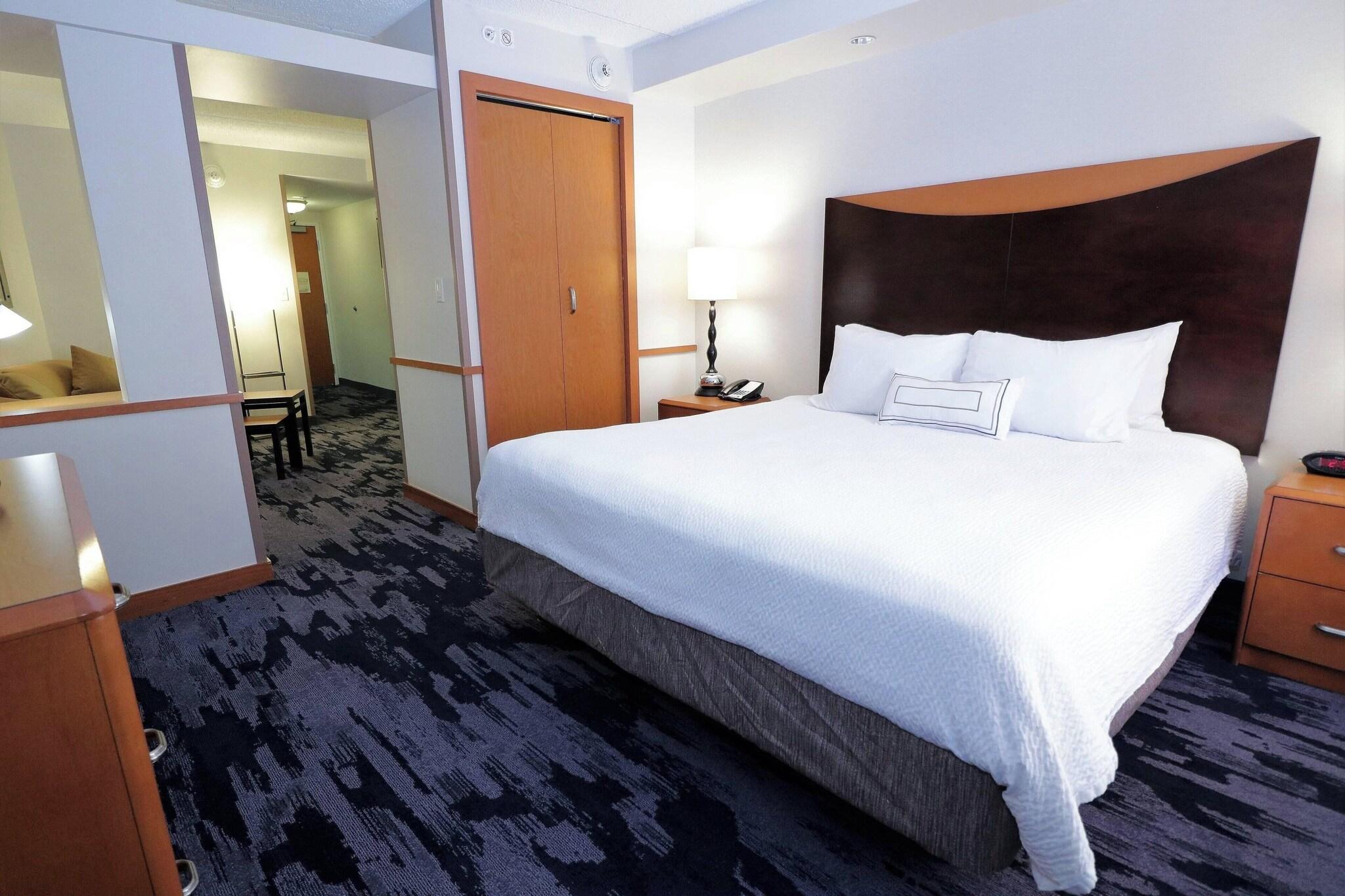 Suite King Size Bed