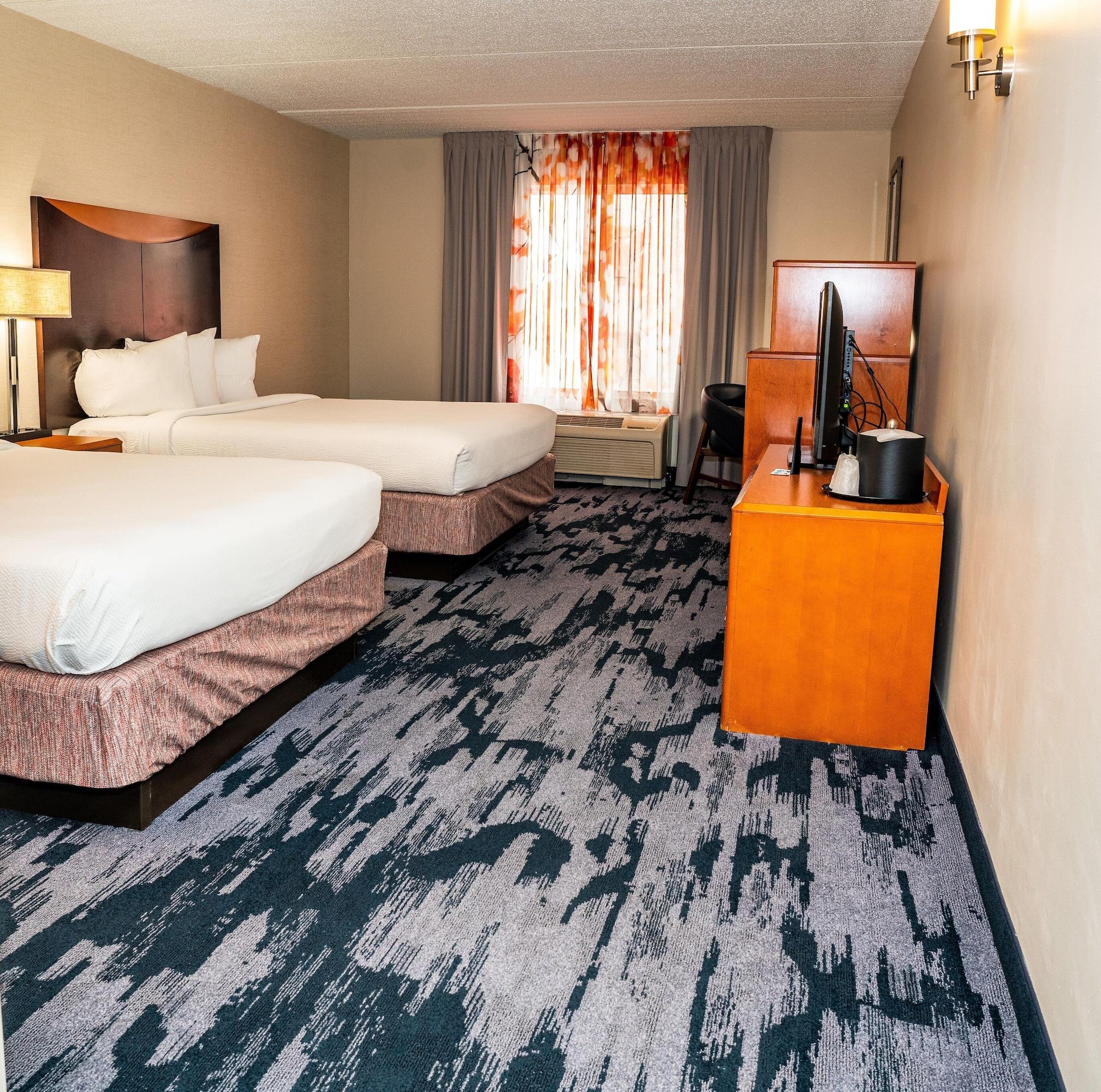 Quadruple Accessible-two Queen Beds