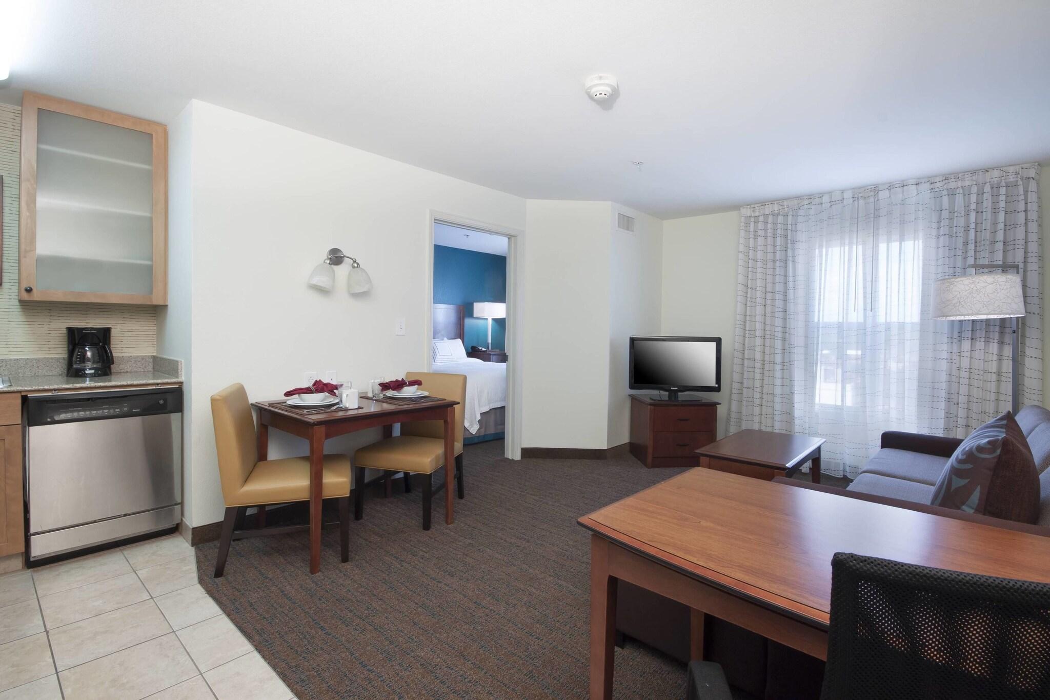 Suite Queen Size Bed