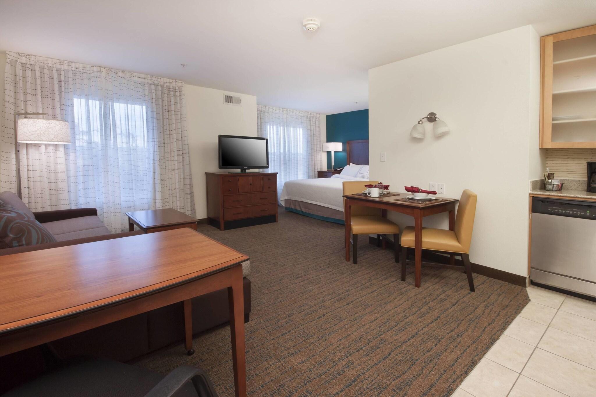 Studio King Size Bed